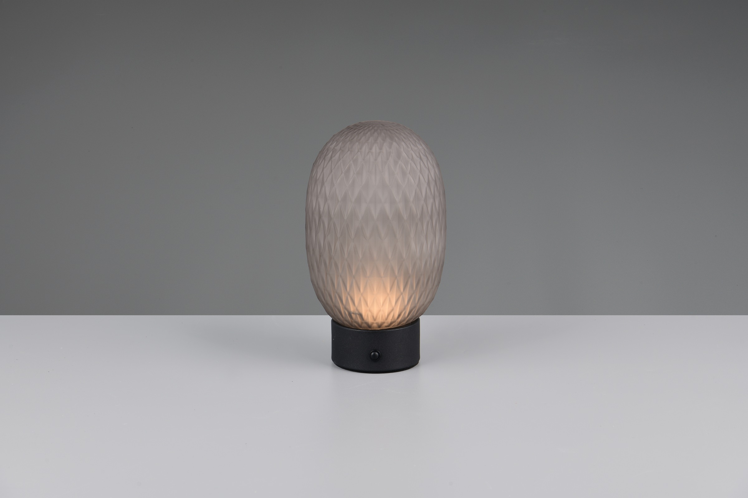 TRIO Leuchten LED Tischleuchte »FACETTE, Akku Tischleuchte mit USB-C Anschluss, Touchdimmer, Höhe 20cm«, 1 flammig, Leuchtmittel LED-Board | LED fest integriert, kabellose Touch Tischlampe mit Glasschirm, LED warmweiß 3000K 140 Lm