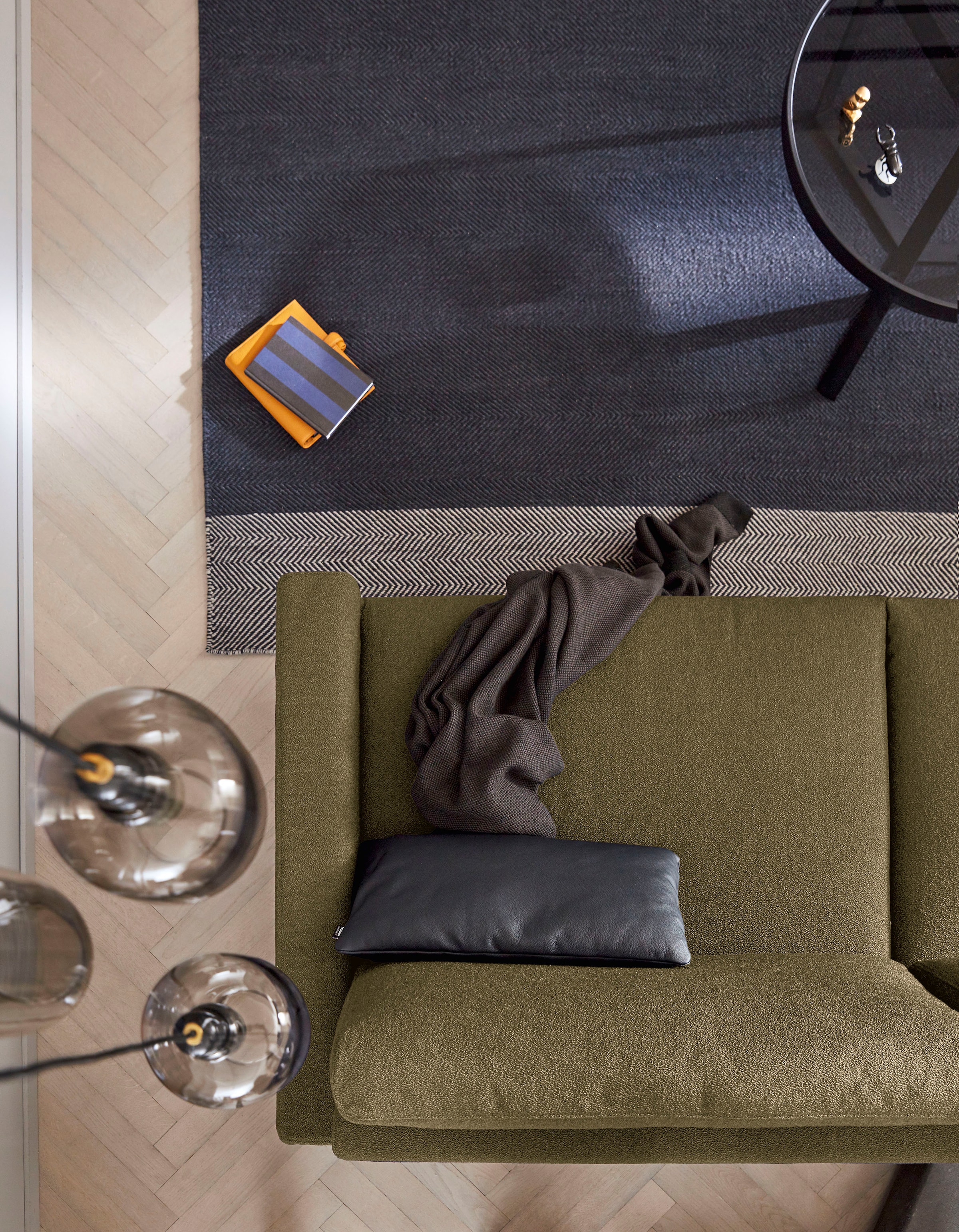 Creation BY ROLF BENZ 2,5-Sitzer »CR.450, Designsofa, Loungesofa«, Armlehne niedrig, Fuß chromfarben glänzend, Breite 184 cm