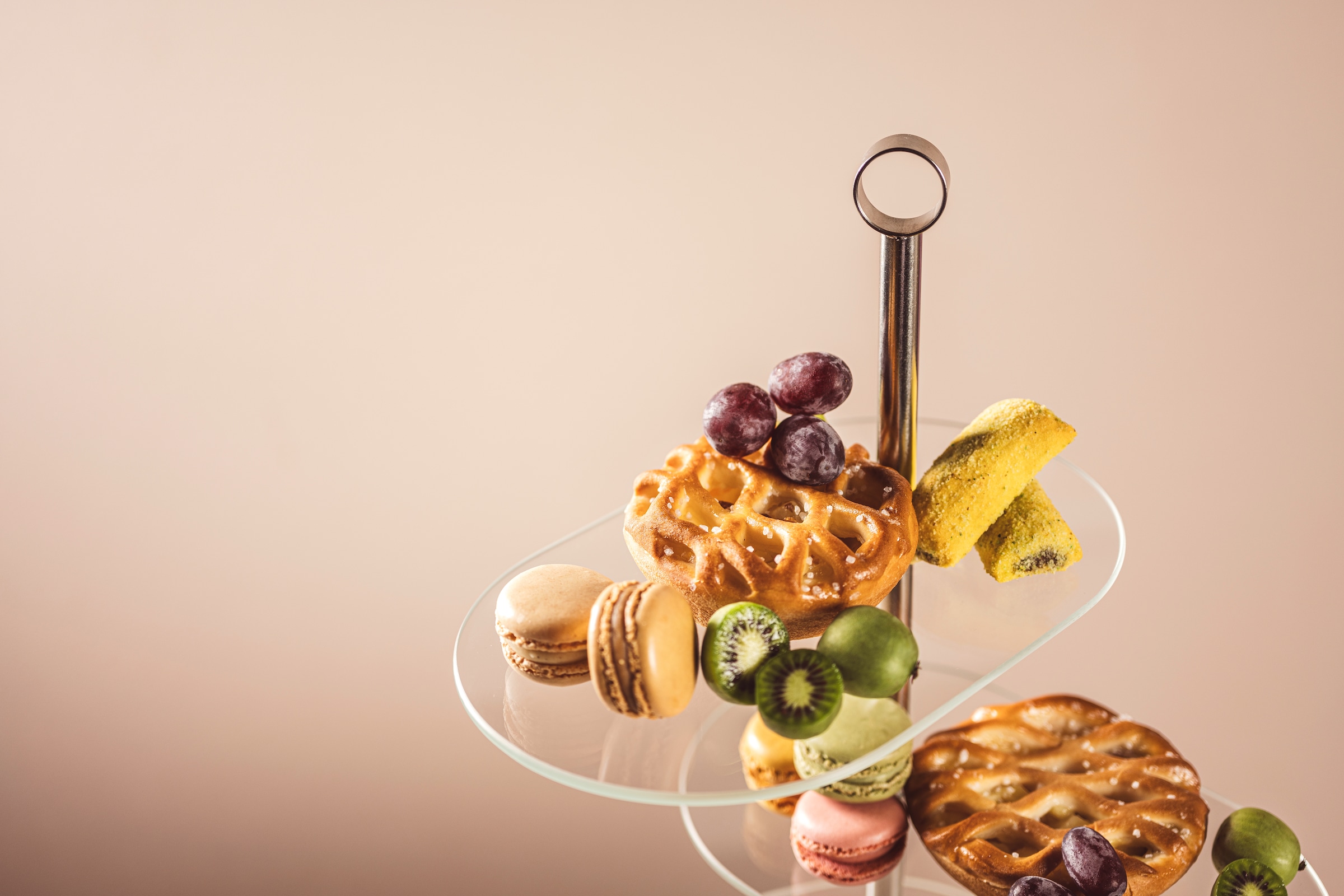 LEONARDO Etagere »CENA, 3 stufig - Höhe 39 cm, asymetrisch«, Servieretagere mehrstöckig, zum Servieren und Präsentieren