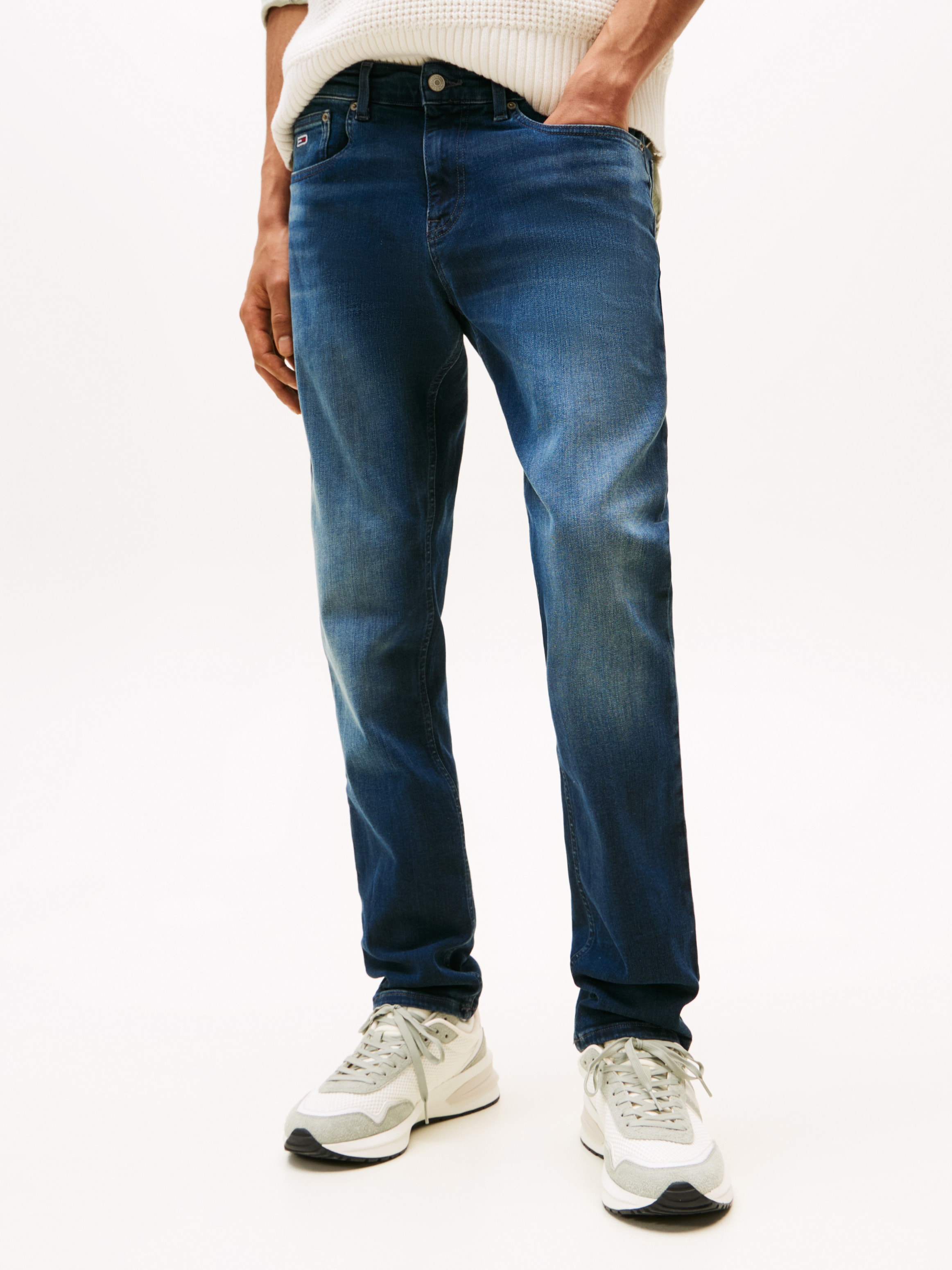 Tommy Jeans Slim-fit-Jeans "SCANTON SLIM", mit Logoprägung günstig online kaufen