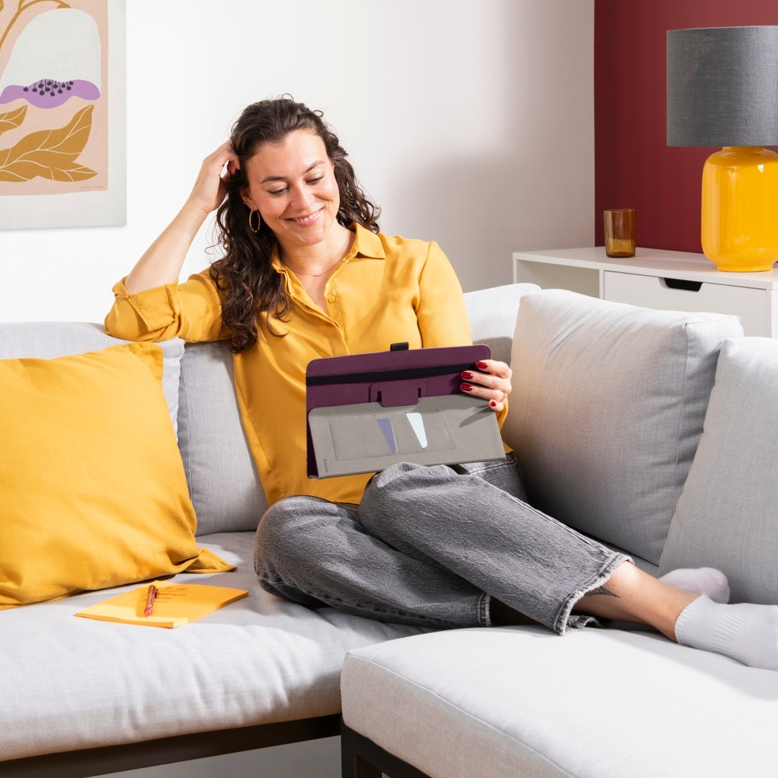 Hama Tablet-Hülle »Schutzhülle "Velvet" für Tablets 24 - 28 cm (9.5 - 11")« mit Einsteckfächer, universell