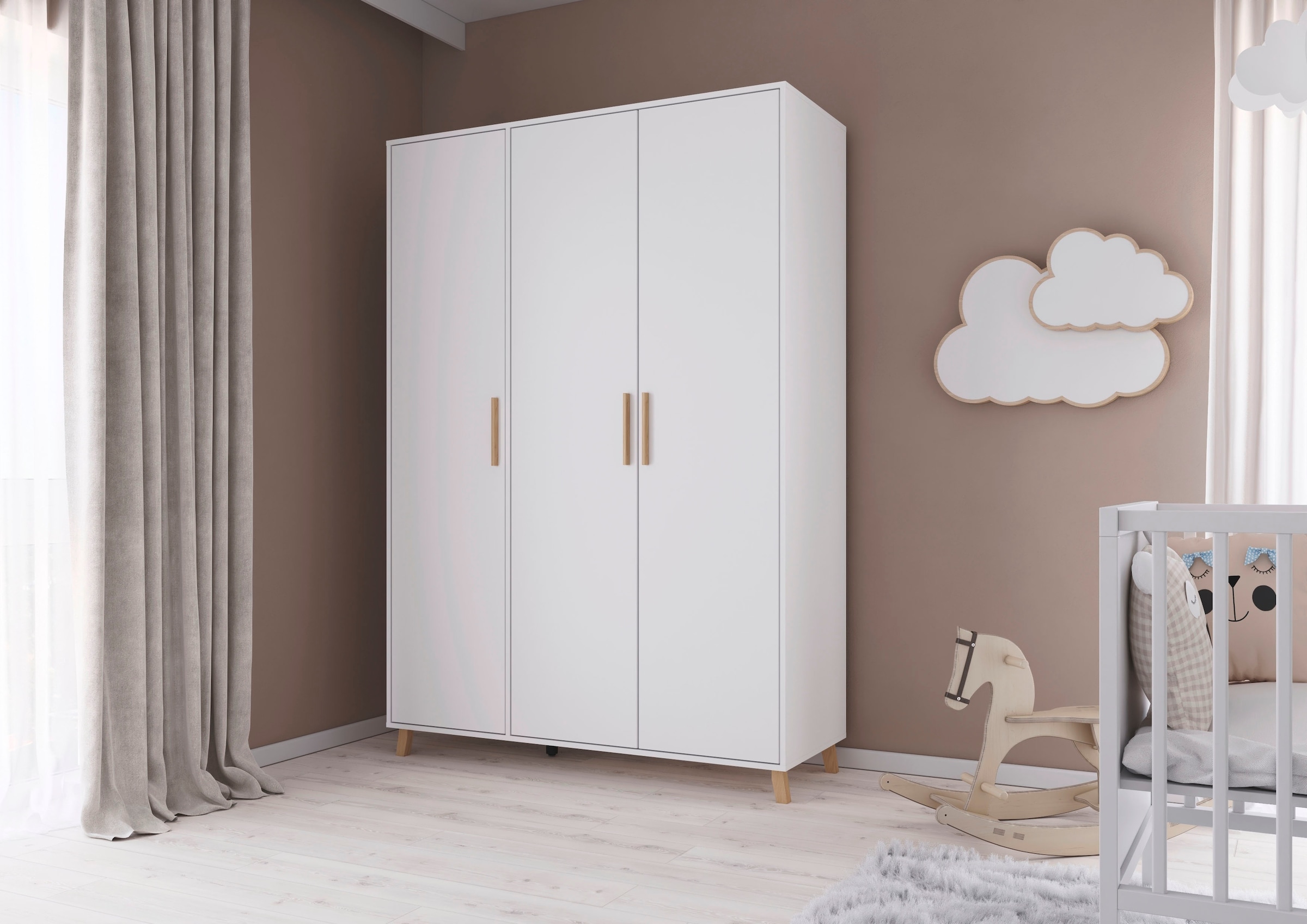 rauch Drehtürenschrank »Kleiderschrank Schrank Garderobe Wäscheschrank SHINJO«, (in 3 verschiedenen Ausstattungen BASIC/CLASSIC/PREMIUM), Griffe und Füße aus Massivholz, viel Stauraum MADE IN GERMANY