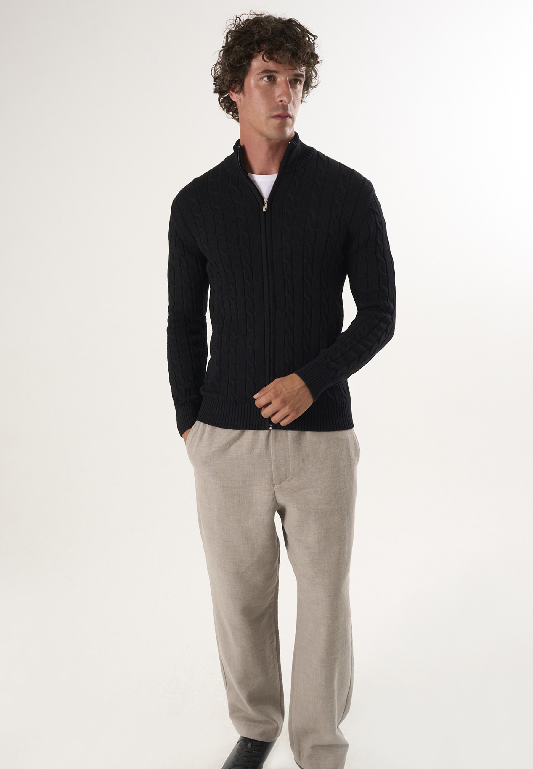 Felix Hardy Strickjacke »Strickjacke mit Zopfmuster«