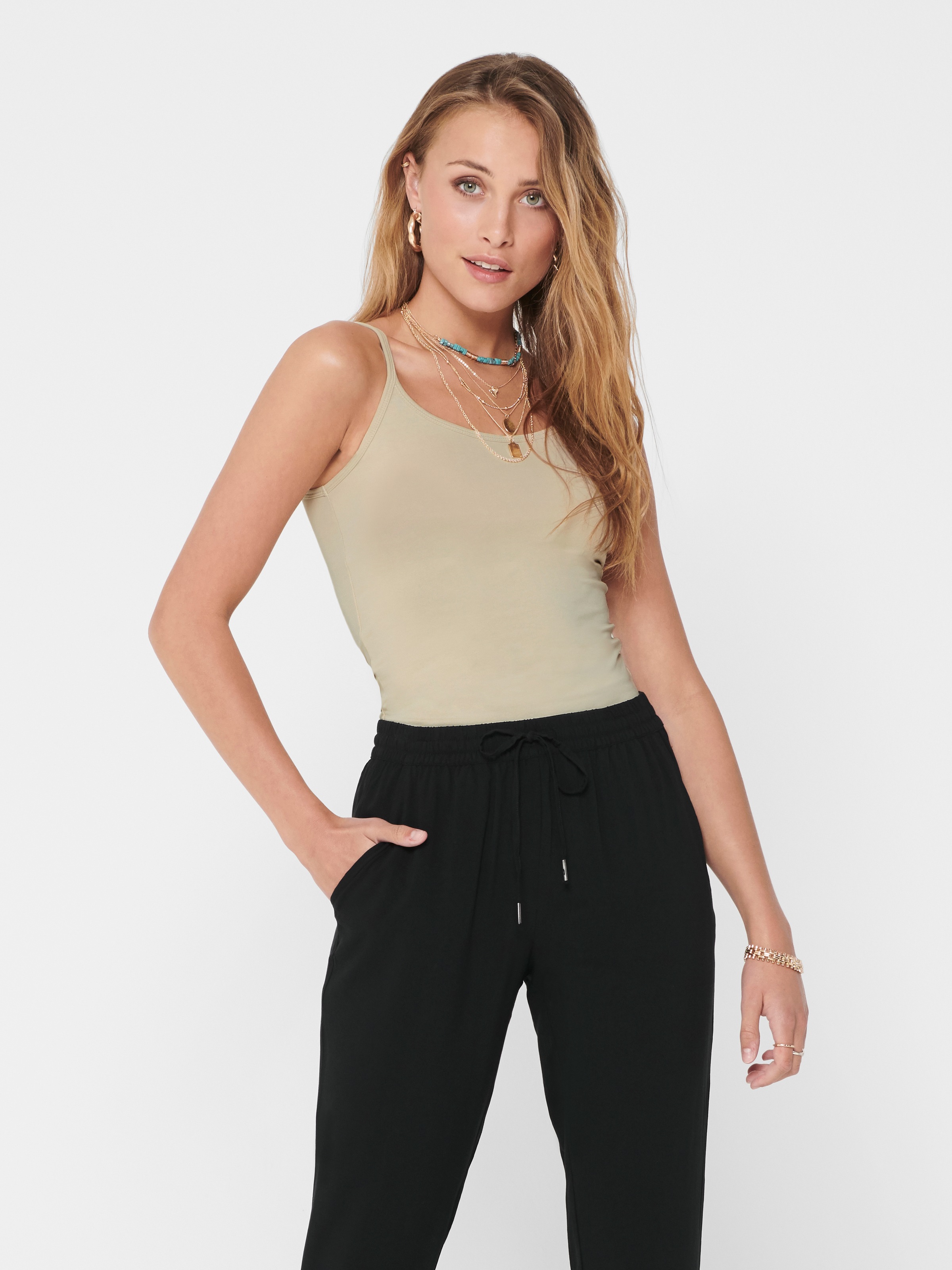 Trägertop ONLY "ONLLOVE STRAP SINGLET NOOS JRS", Damen, Gr. L, peyote, Jersey, Obermaterial: 95% Baumwolle, 5% Elasthan, unifarben, normal, Rundhals, Tops Trägertop, Baumwollmischung