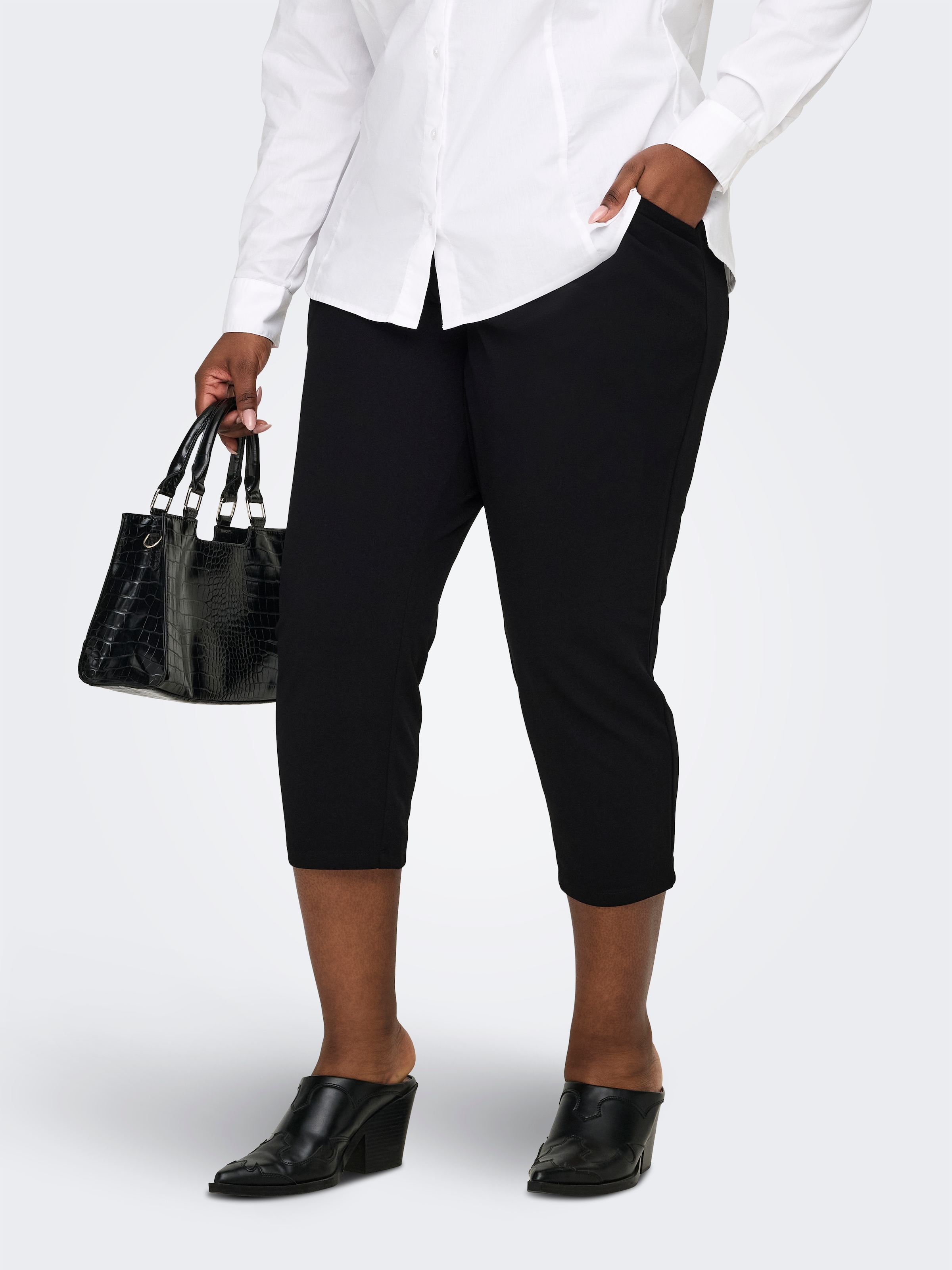 ONLY CARMAKOMA Leggings "CARSANIA BUTTON CAPRI JRS PNT NOOS"