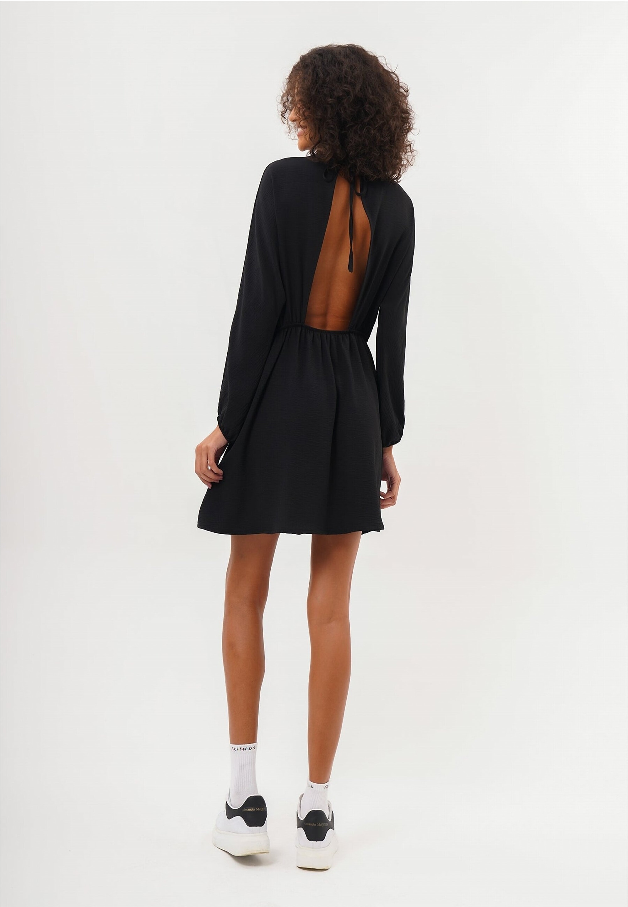 freshlions Jerseykleid »Beth«, mit rückenfreiem Design