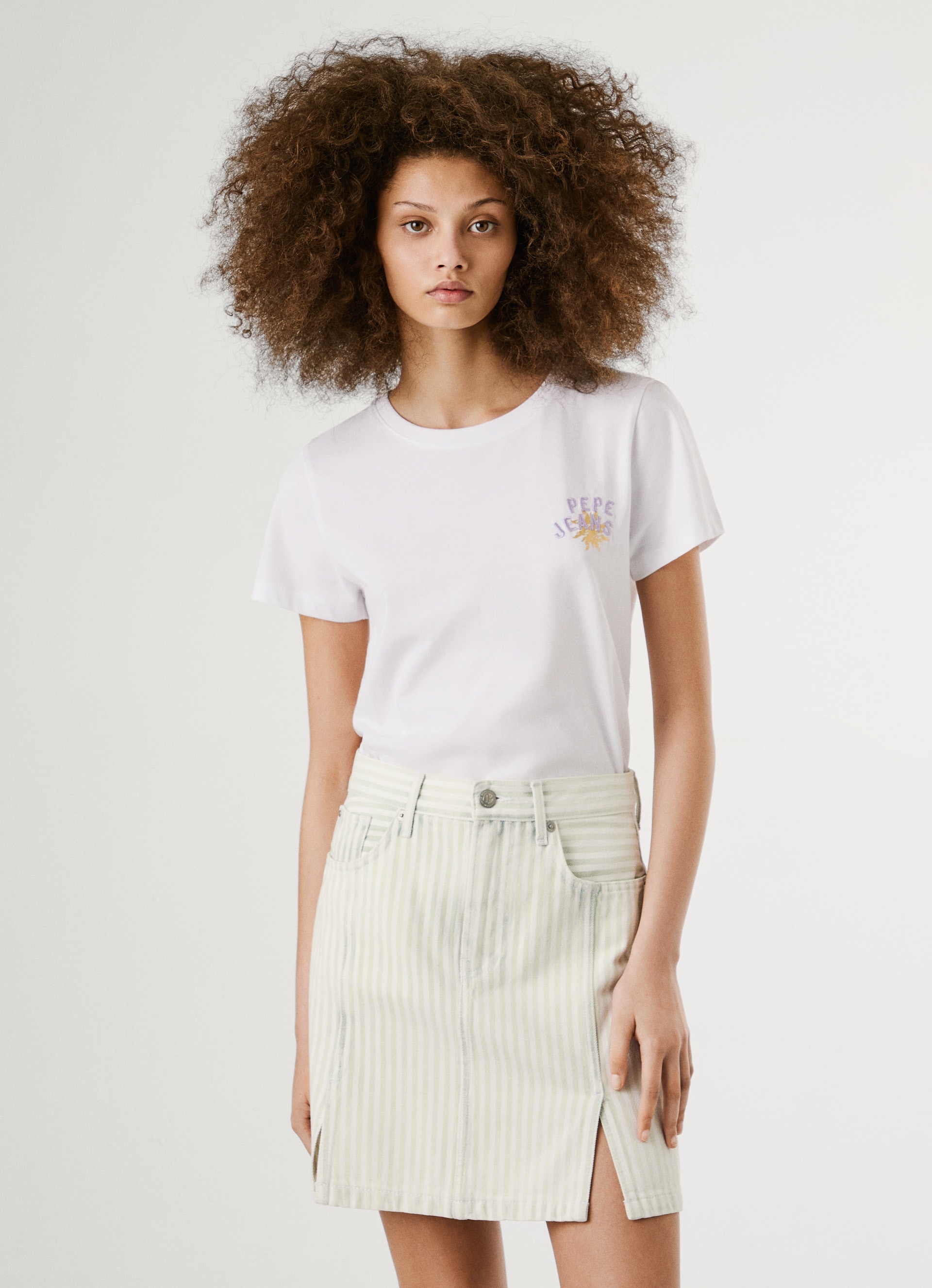 Pepe Jeans T-Shirt "AMANDA" mit Stick- und Druckelementen günstig online kaufen