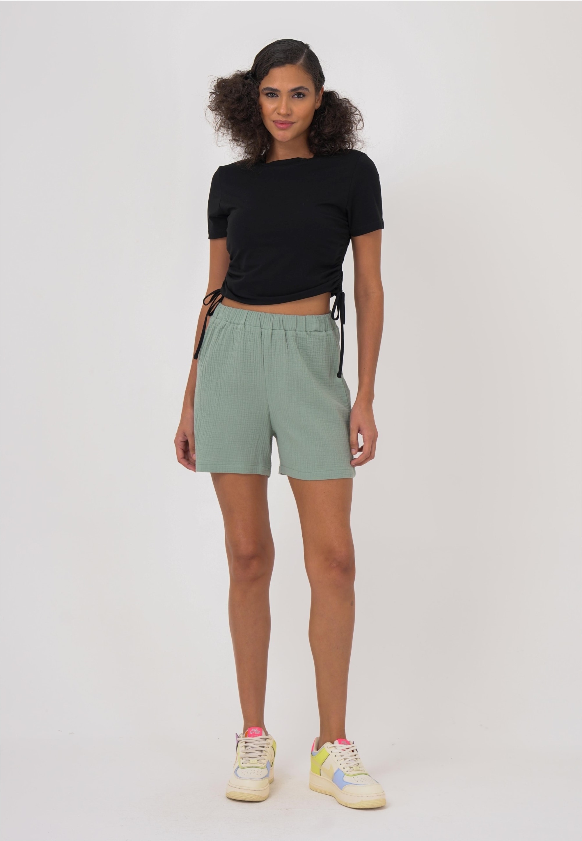 freshlions Shorts »Zara«, im einfarbigen Design