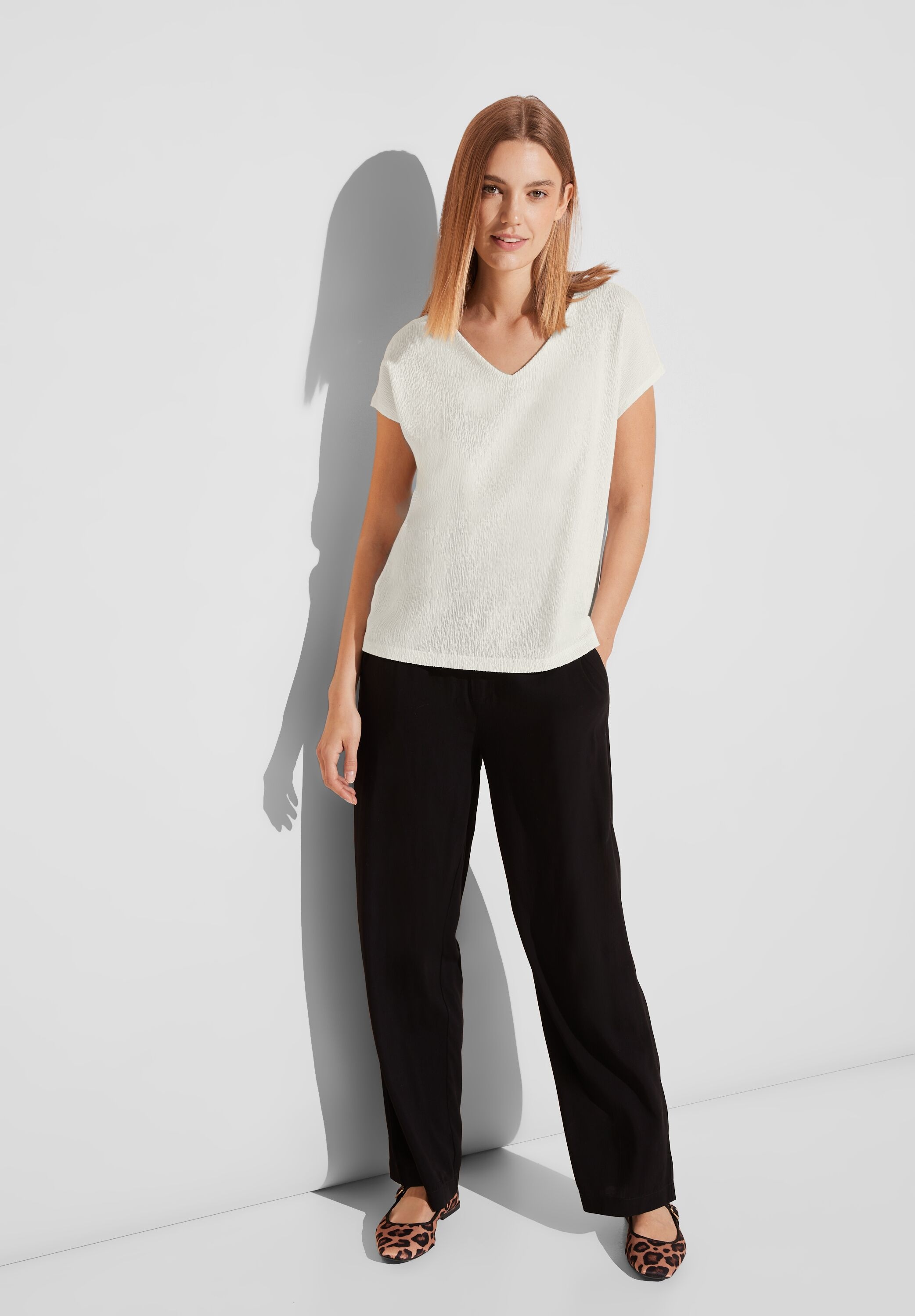 STREET ONE V-Shirt, aus softer Viskose