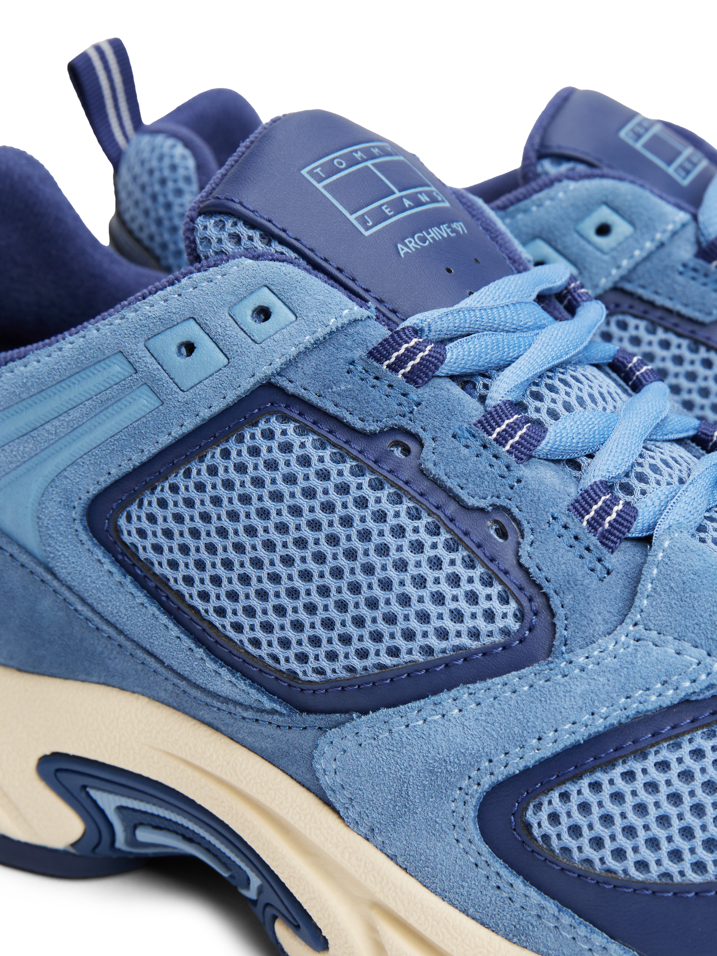 Tommy Jeans Sneaker »ARCHIVE'97«, Freizeitschuh, Halbschuh, Schnürschuh im leichten Materialmix