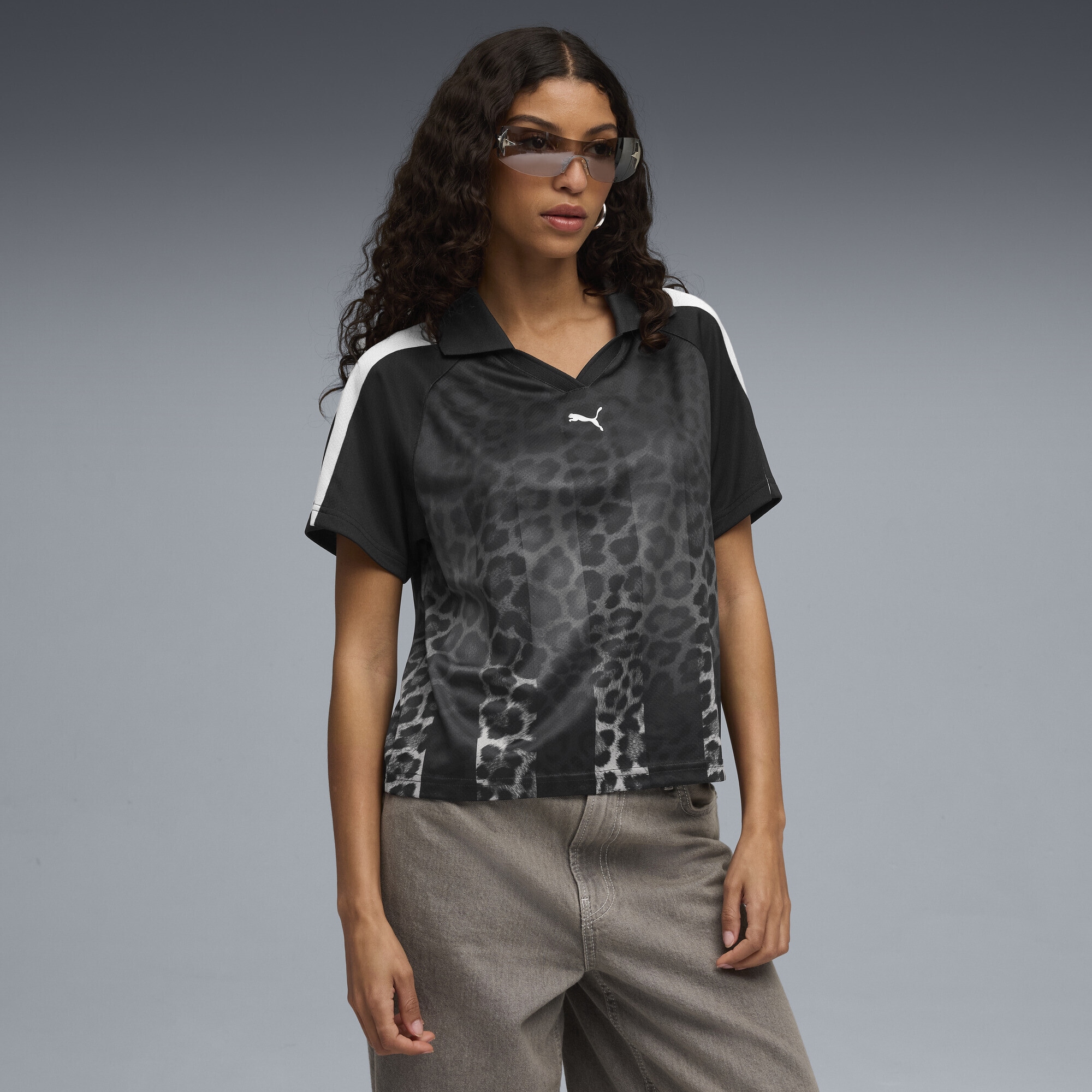 PUMA Trainingsshirt »T7 Leo Luxe Relaxed Fußballtrikot Damen«