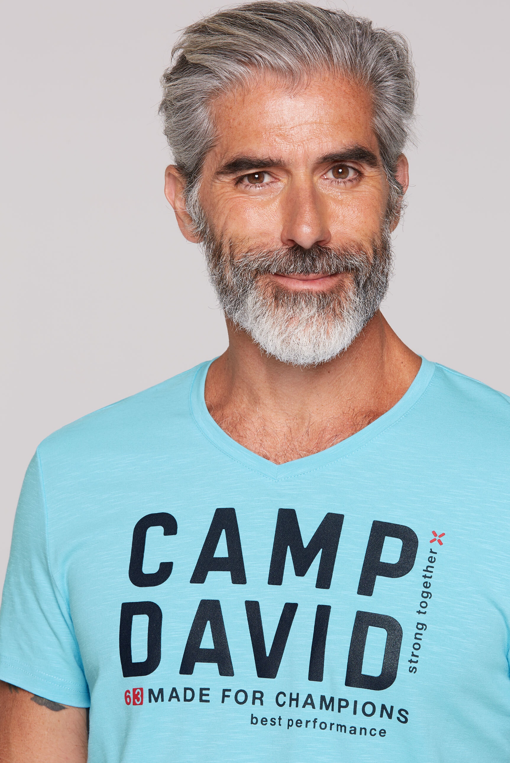 CAMP DAVID V-Shirt, mit maskulinem V-Ausschnitt