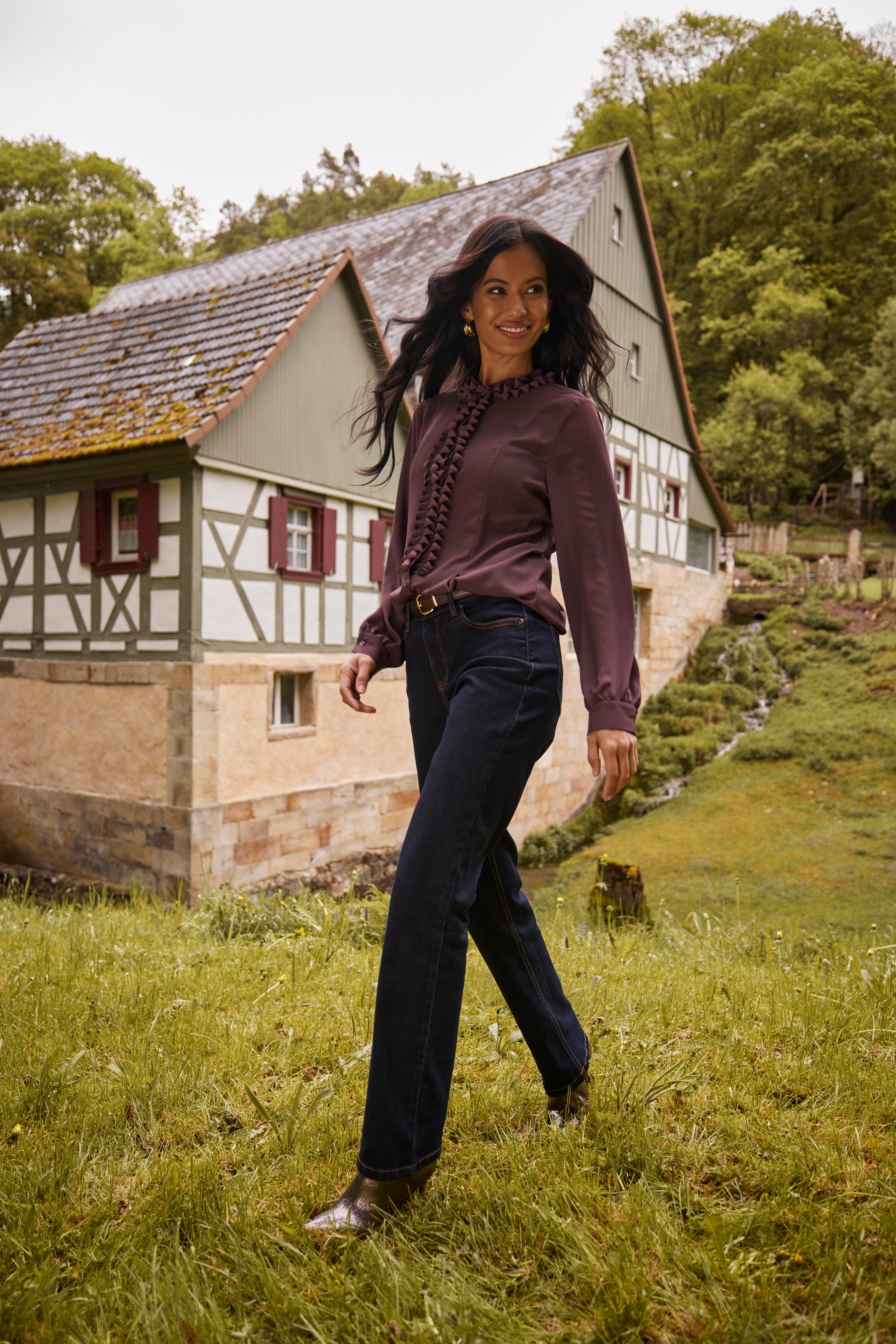 Aniston SELECTED Rüschenbluse 2 dezent transparent und mit Unterziehtop - NEUE KOLLEKTION