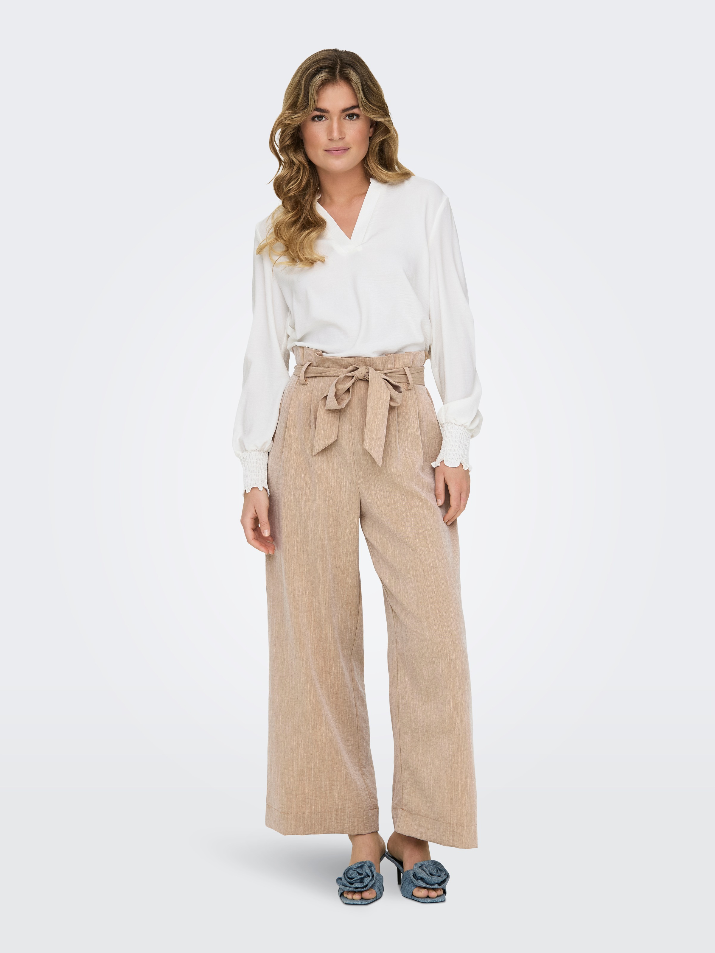 Paperbag-Hose ONLY "ONLMARSA SOLID PAPERBAG PANT WVN NOOS", Damen, Gr. M (38), N-Gr, weiß (safari), Web, Obermaterial: 53% Viskose, 35% Polyester, 12% Nylon, unifarben, regular fit knöchellang, Hosen Paperbag-Hose, mit Gürtel 5