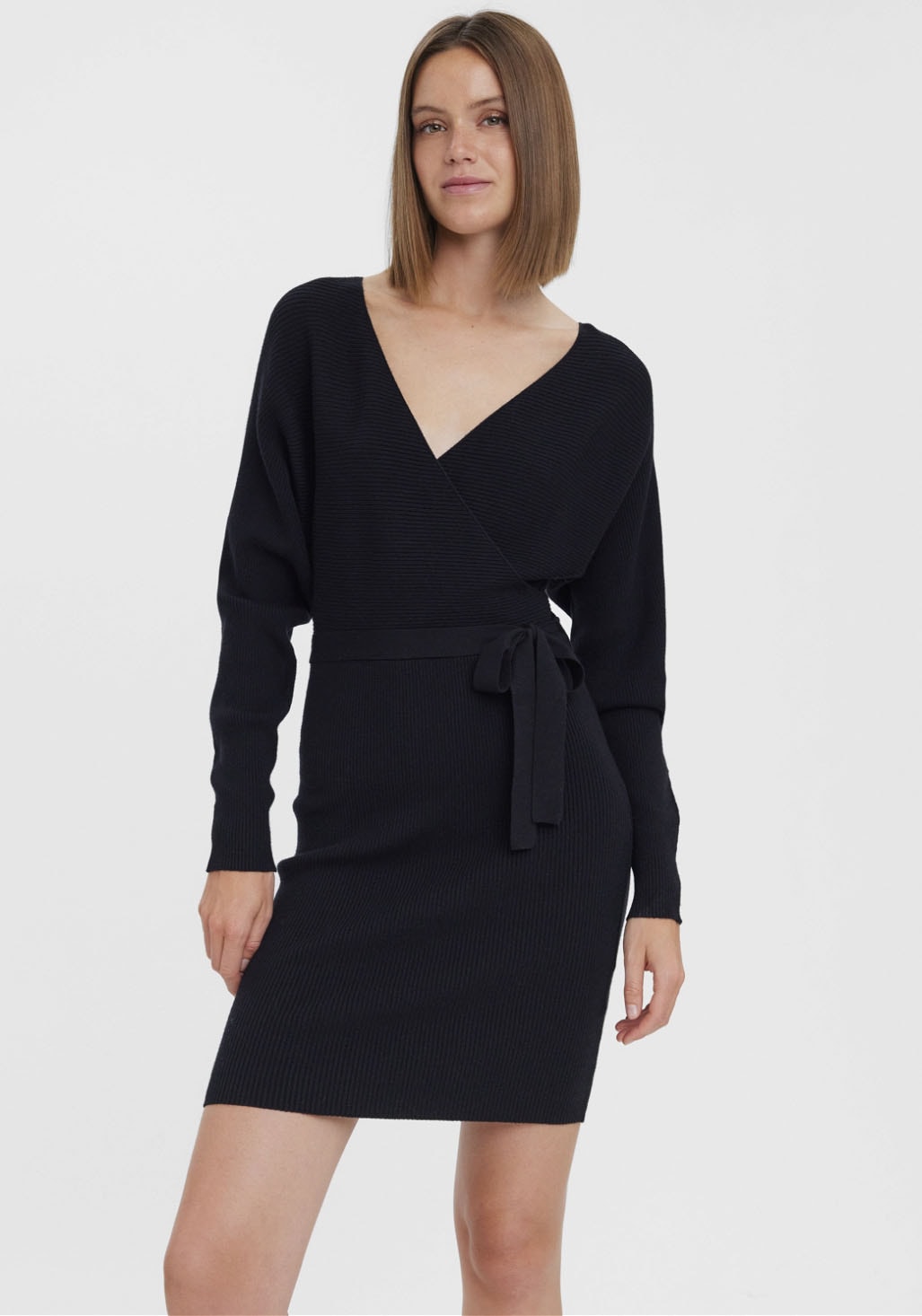 Vero Moda Strickkleid »VMHOLLYREM LS V-NECK DRESS GA NOOS«