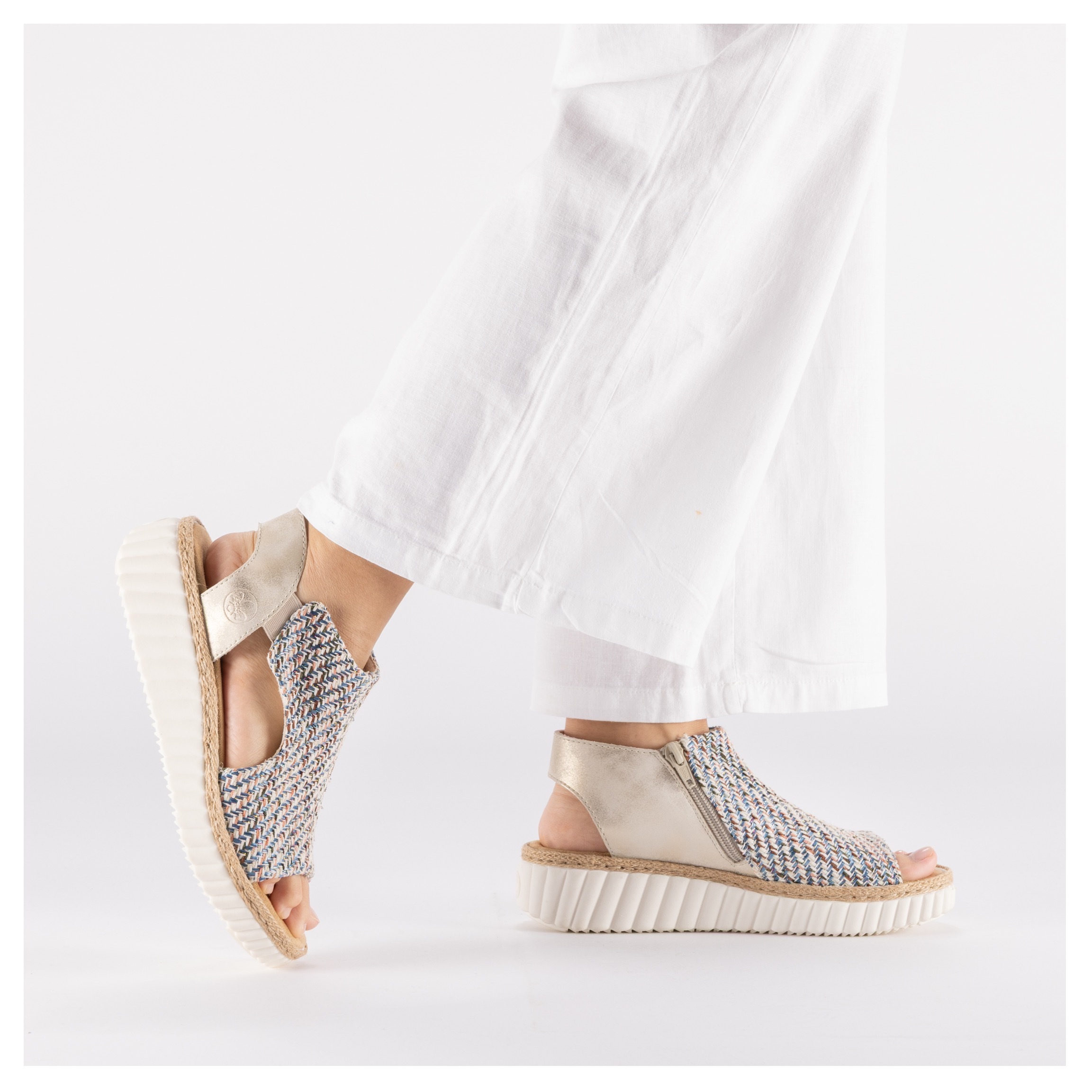 Rieker Schaftsandale  Sommerschuh, Urlaubsschuh, Plateausandale mit Reißverschluss