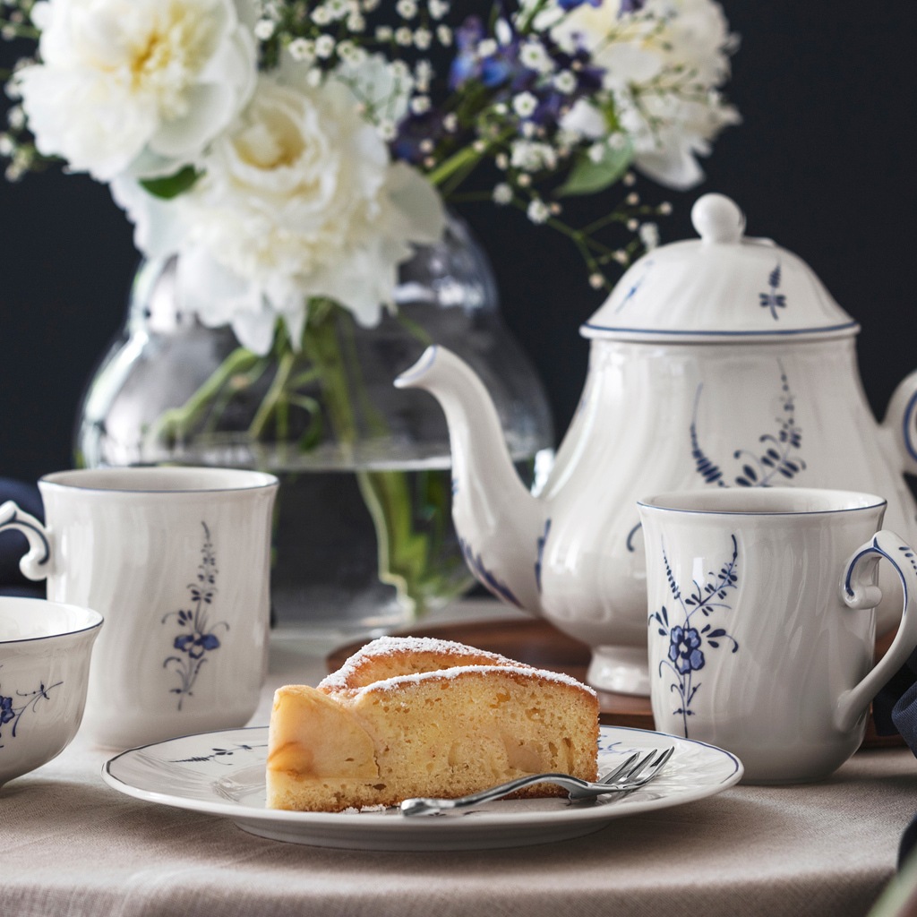 Villeroy & Boch Teekanne "Teekanne Vieux Luxembourg 1,1 Liter weiß-blau" günstig online kaufen