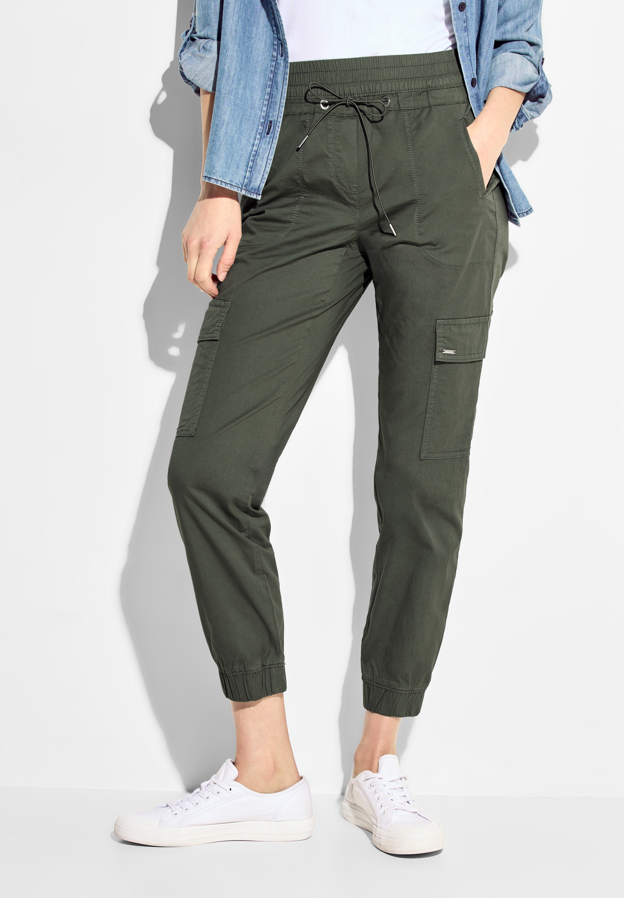 Cecil Cargohose, im Cargo-Style