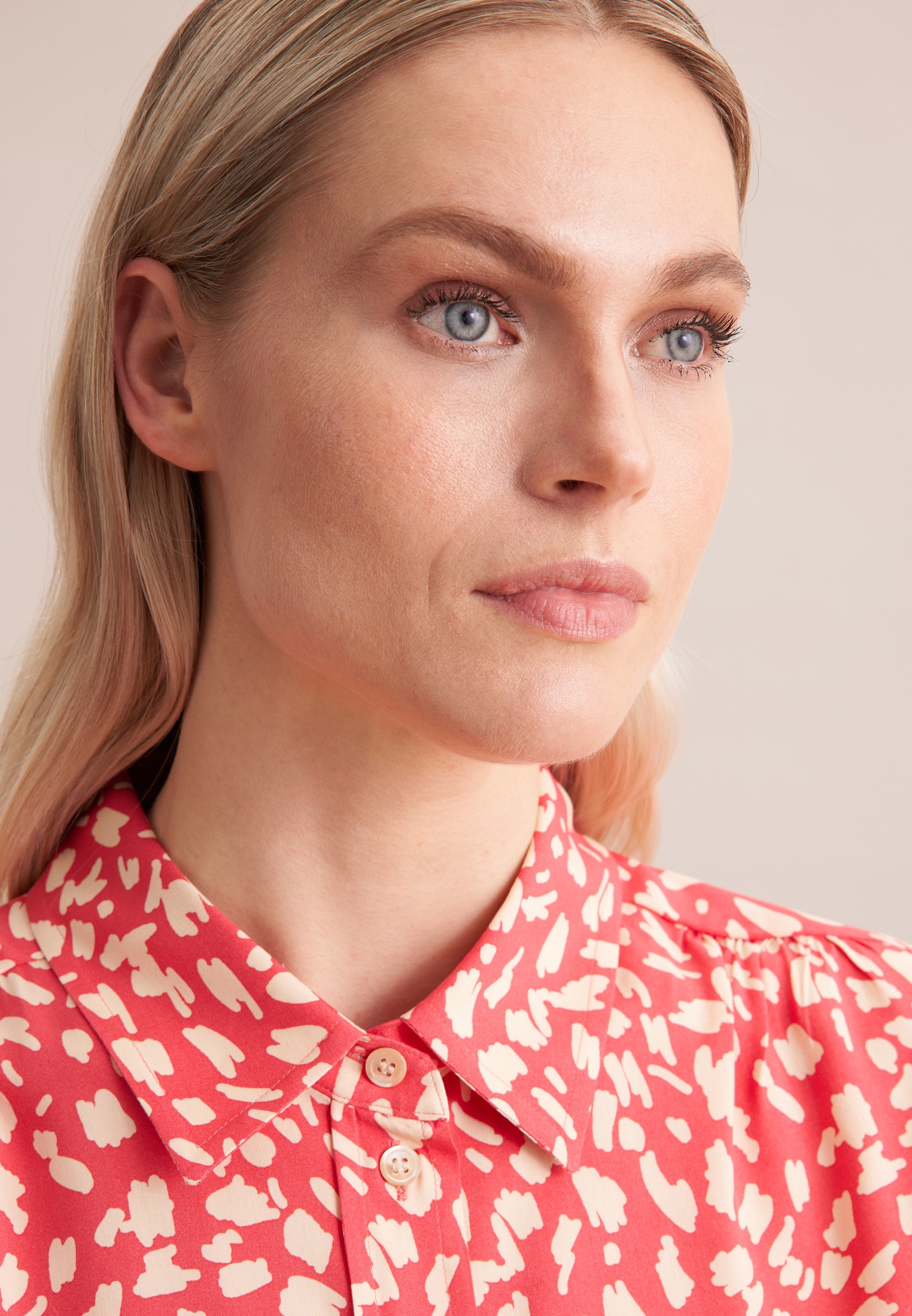 Thumbnail - seidensticker Hemdbluse "Schwarze Rose" 1/1 Kragen Druck