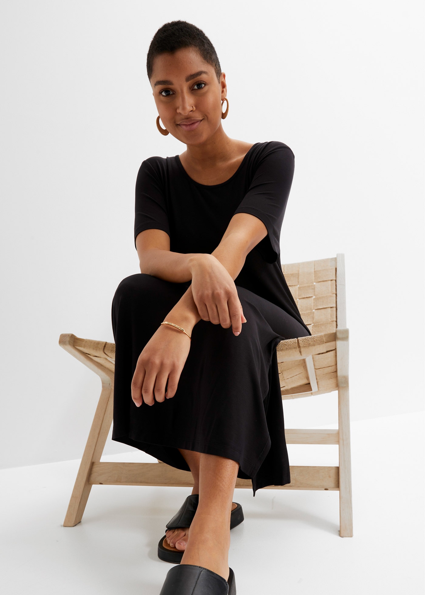 bonprix Jerseykleid »Jerseykleid aus fließendem Viskose-Mix« Jerseykleid aus fließendem Viskose-Mix