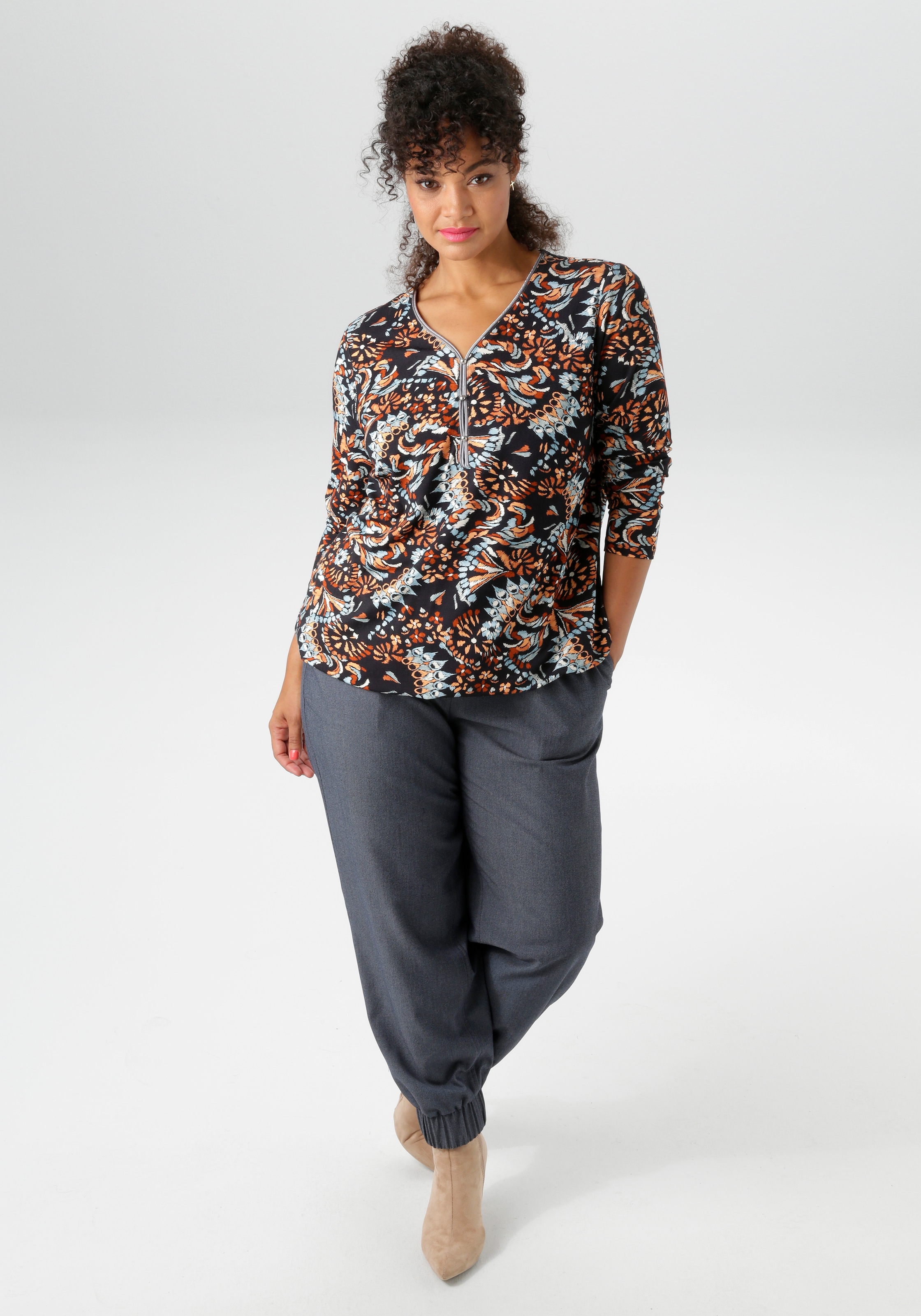 Aniston PLUS Langarmshirt, mit fantasievollem Retro-Druck - NEUE KOLLEKTION