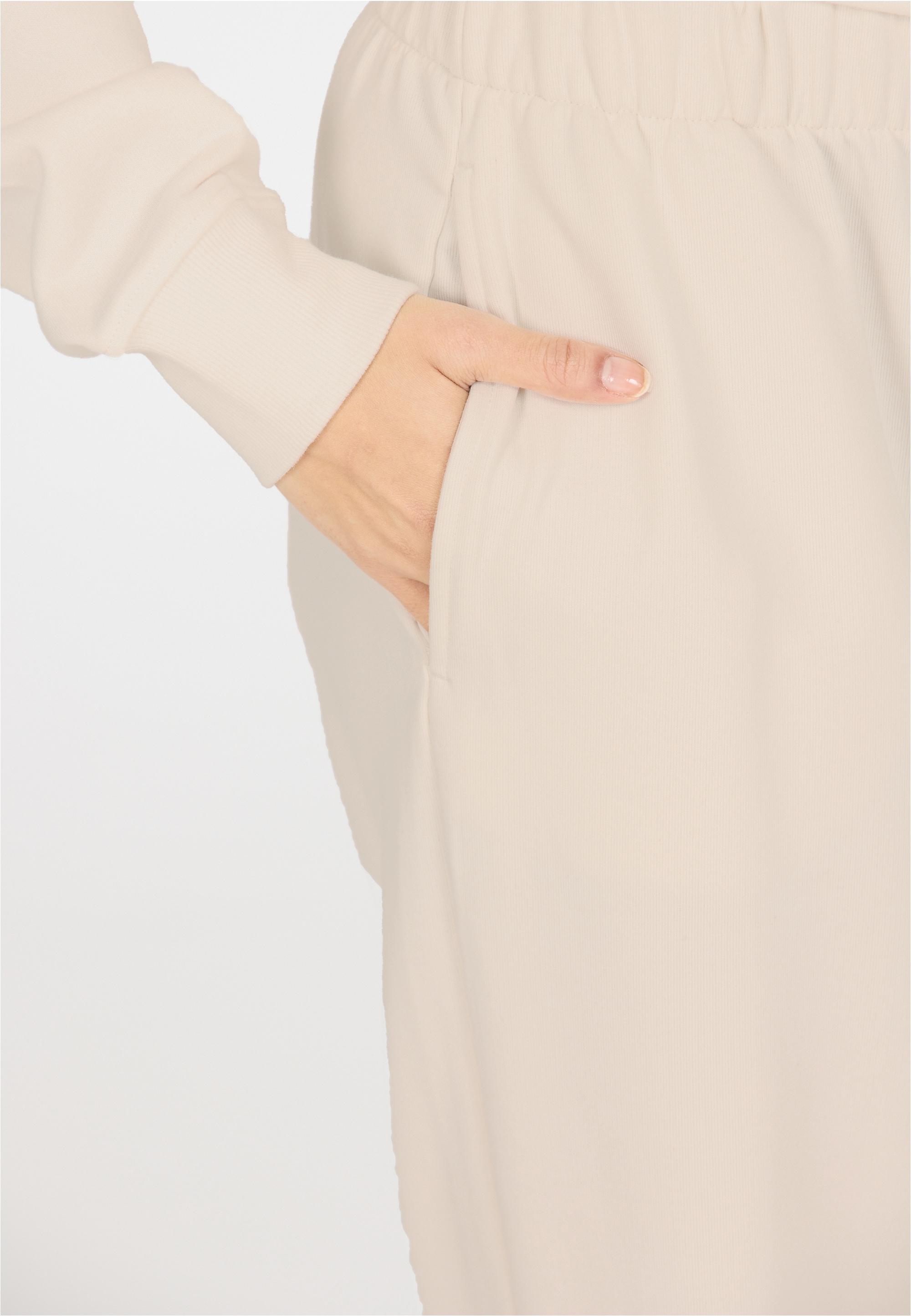 ATHLECIA Sweathose »Crecy«  im entspannten und weichen Design