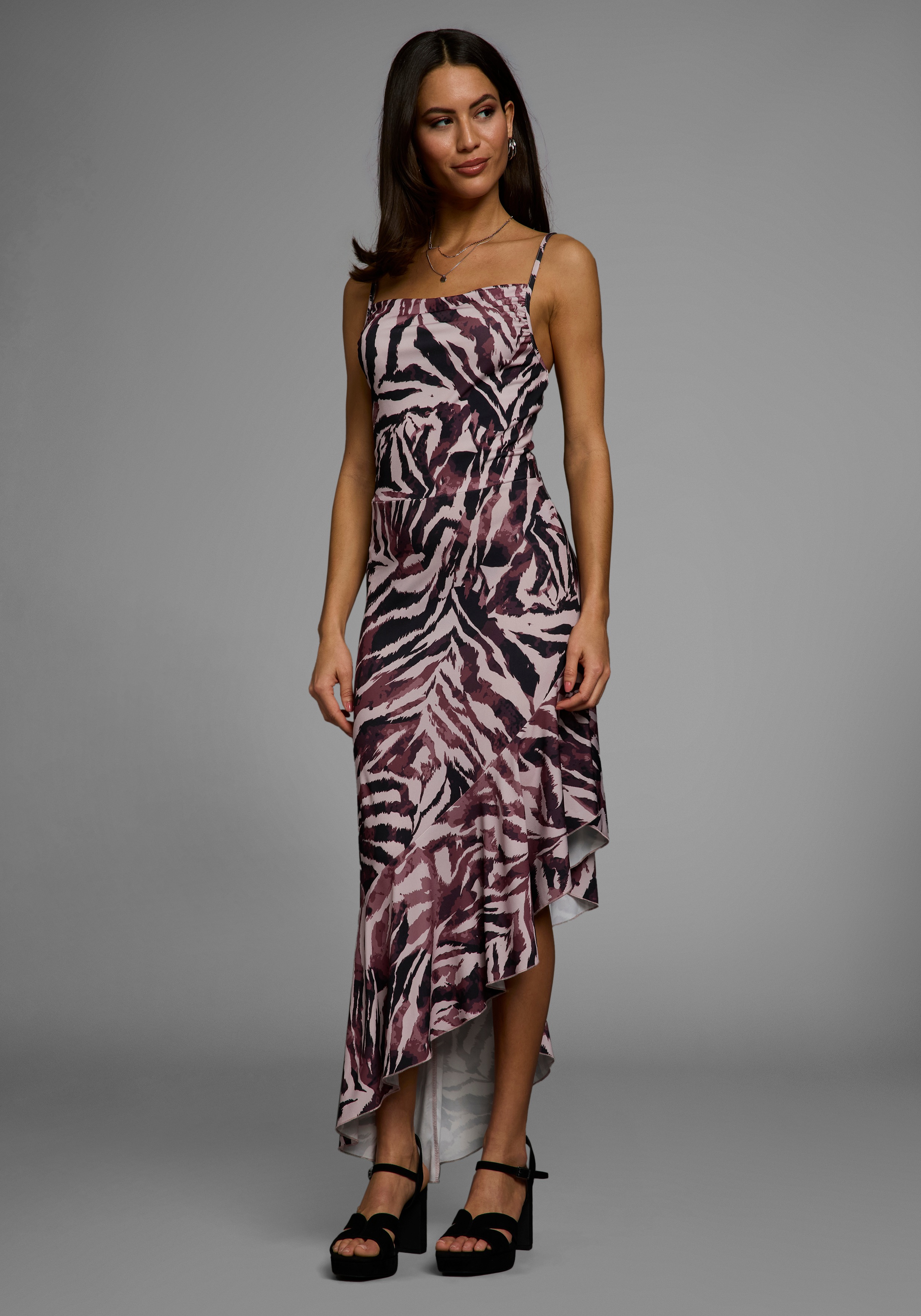 Thumbnail - Laura Scott Sommerkleid mit Spagetti-Trägern und diagonalem Saumabschluss