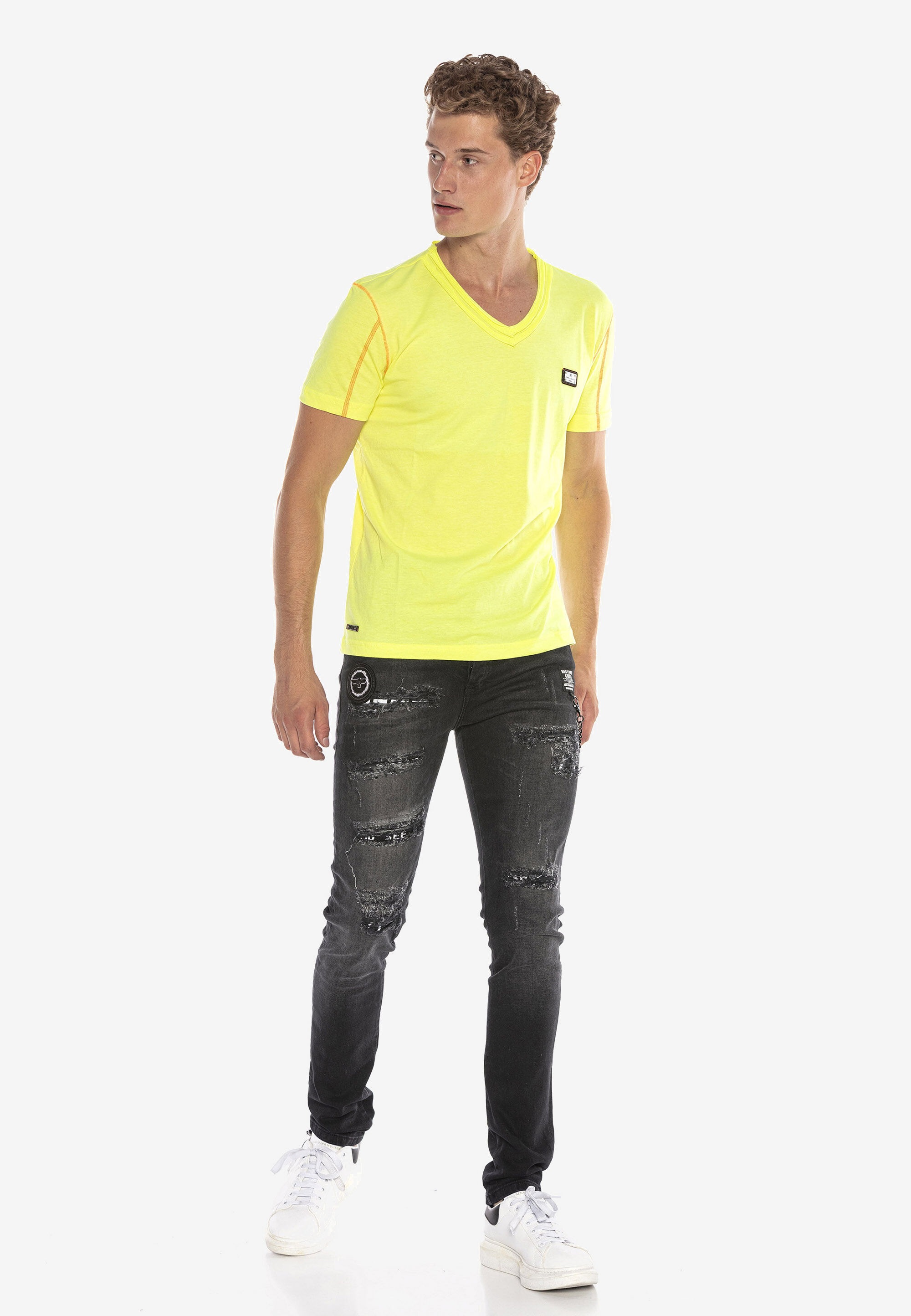 Cipo & Baxx T-Shirt »T-Shirt« mit Logo-Patch Prints