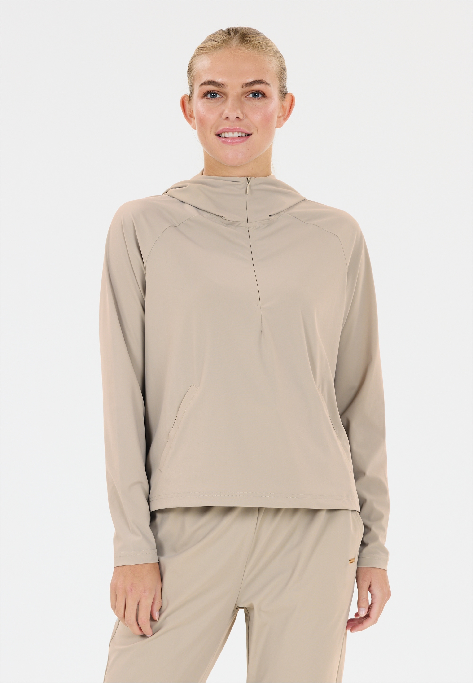 ATHLECIA Laufjacke "Amis" in dehnbarer und bequemer Qualität