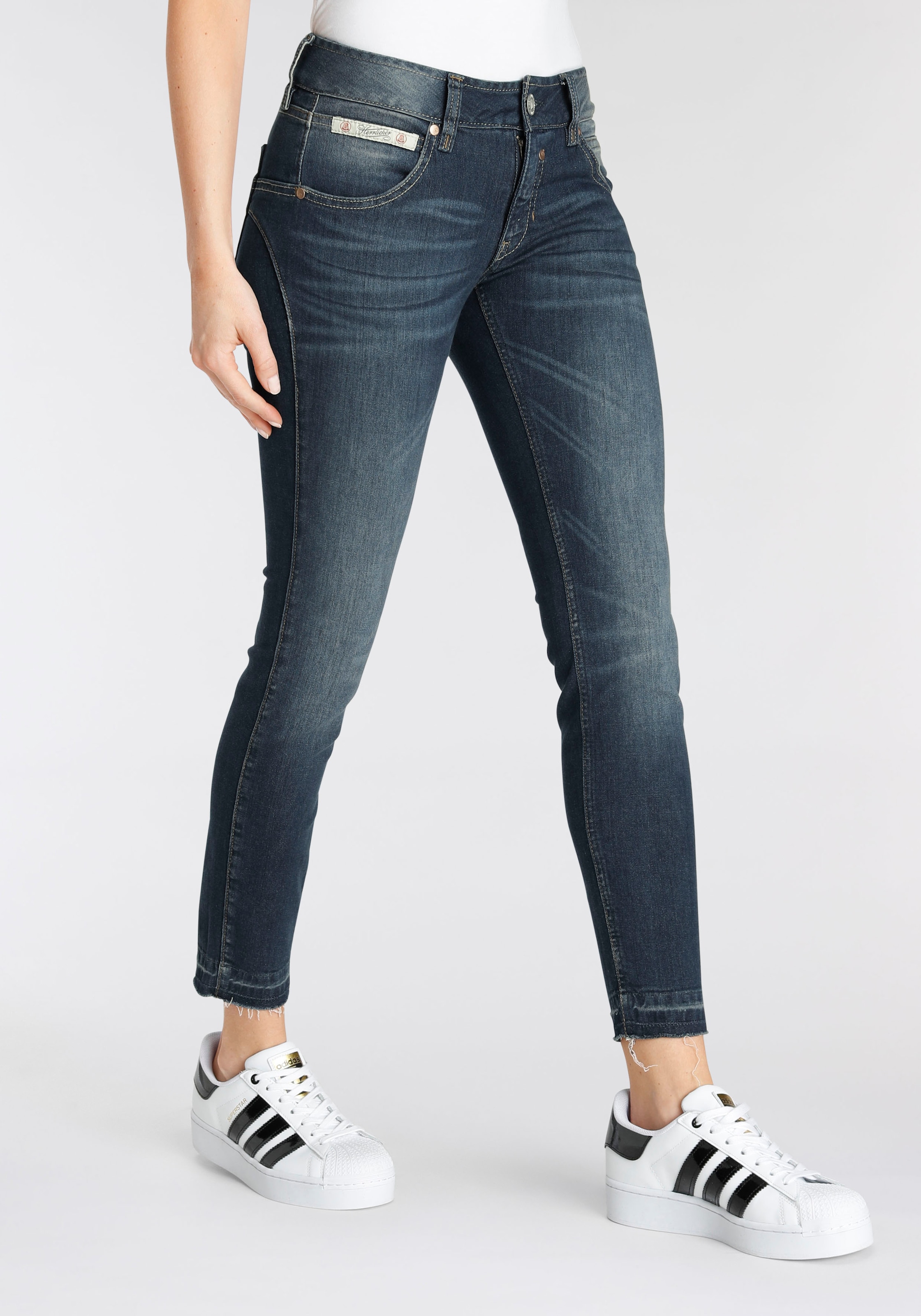 Herrlicher Slim-fit-Jeans »TOUCH«, in 7/8 Länge und ausgefranstem Hosensaum