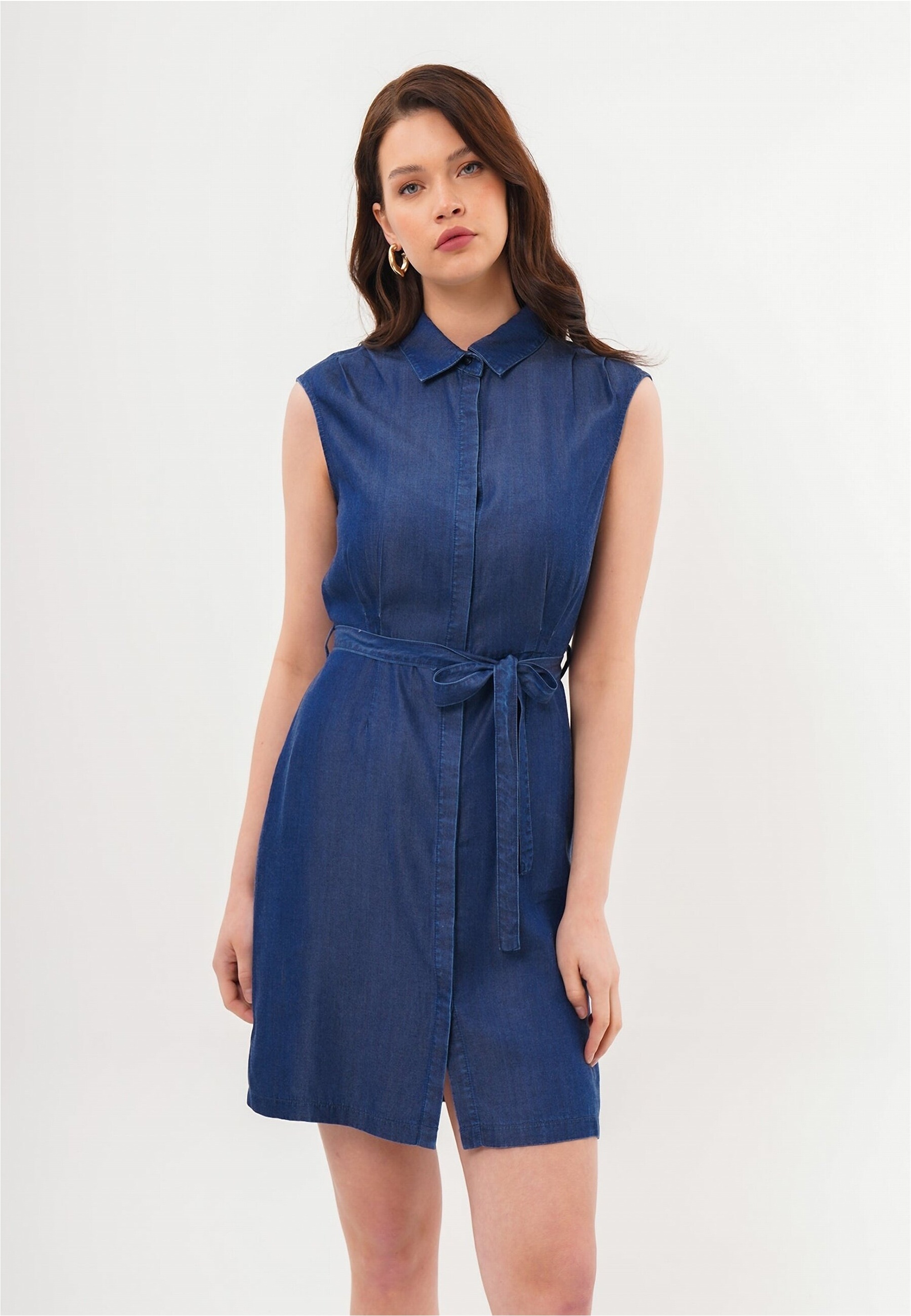 freshlions Jeanskleid "Leona" 1 Stk. tlg. mit tollem Bindeband günstig online kaufen