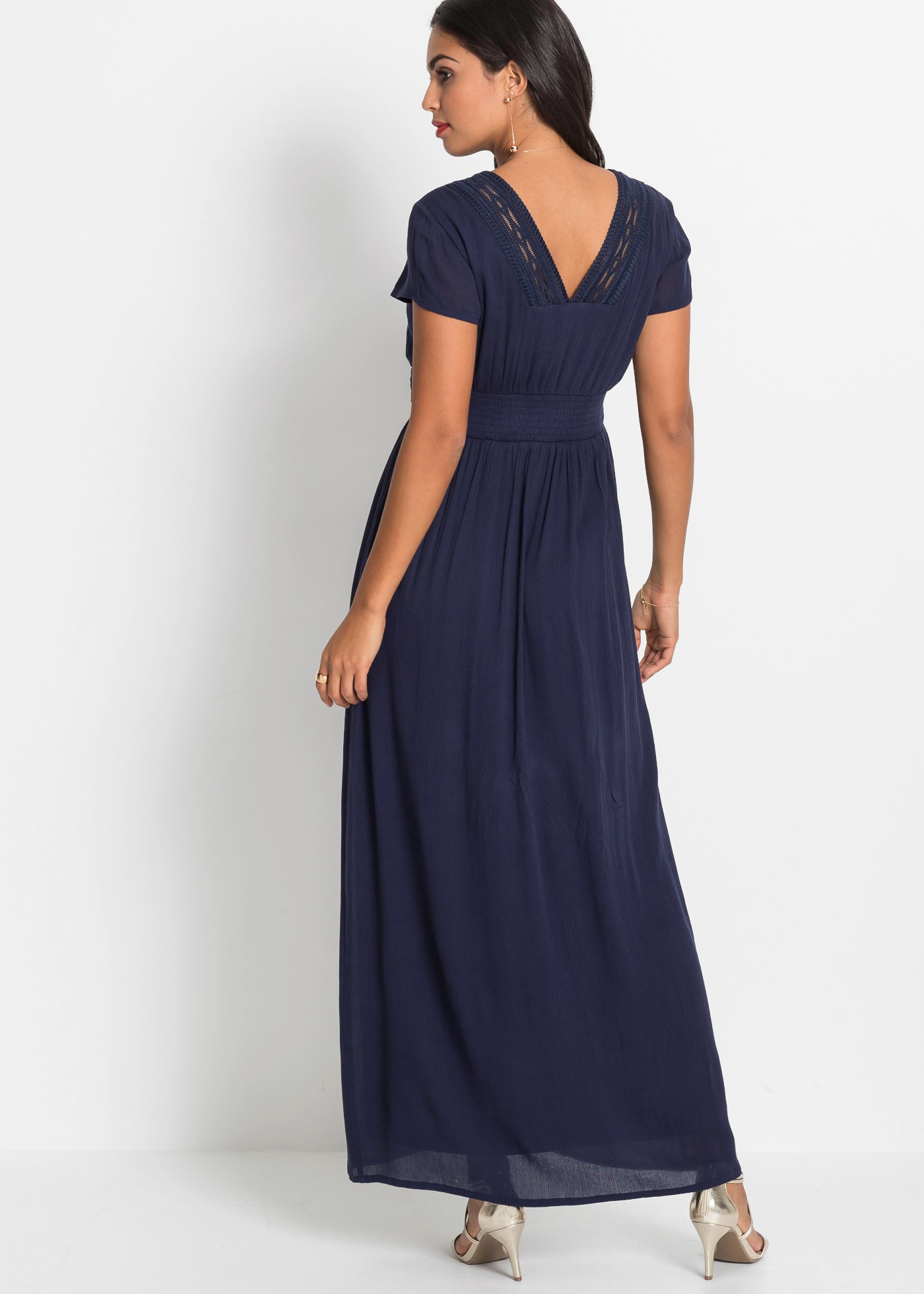 bonprix Maxikleid aus Viskose, mit gehäkelter Spitze, figurumspielende Passform