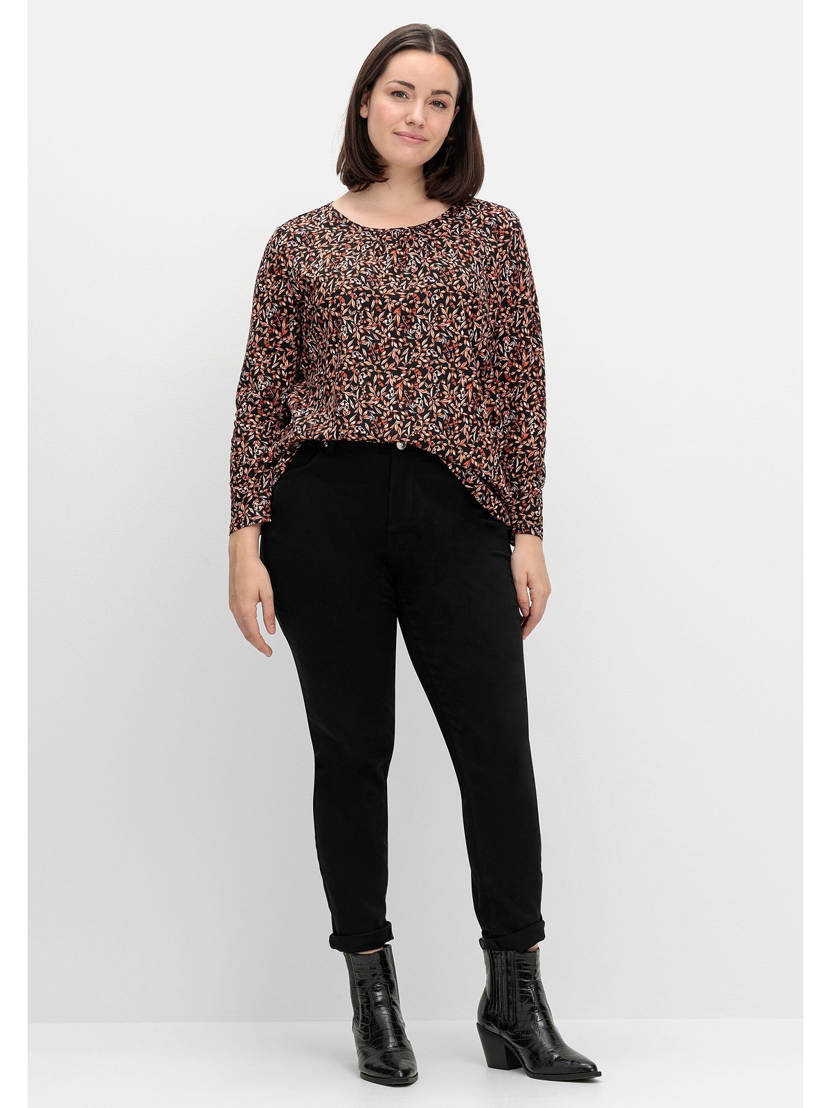 Sheego Langarmshirt »Große Größen«, aus Baumwolljersey mit Minimalprint