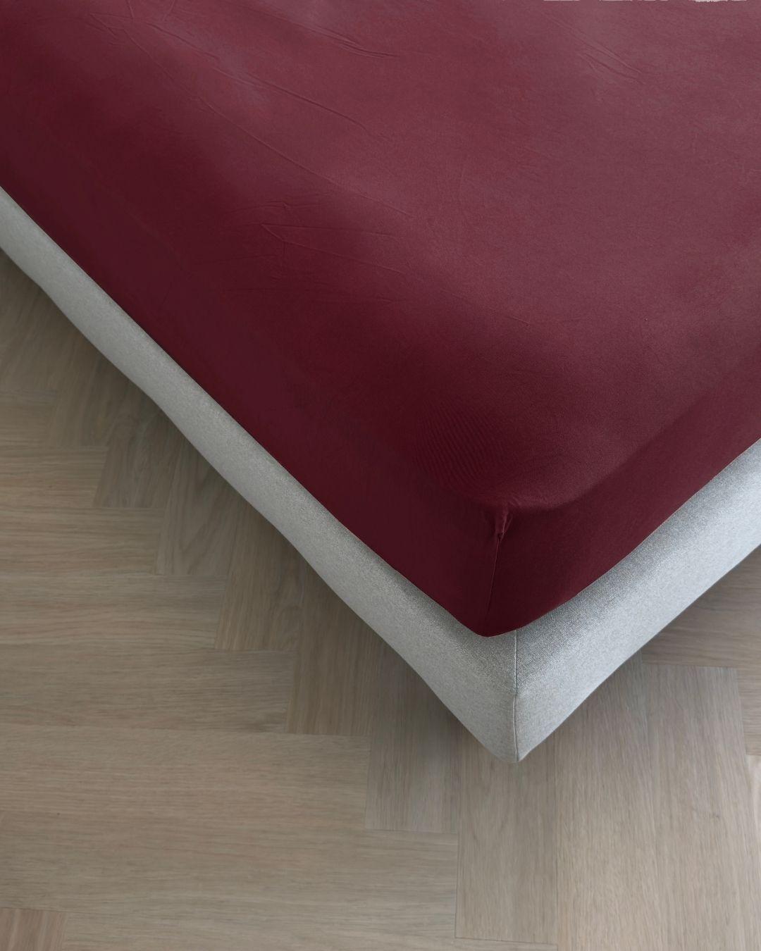 Spannbettlaken KAYORI, B:160cm L:220cm, rot, Jersey-Elasthan, Obermaterial: 95% Baumwolle, 5% Elasthan (LYCRA), Bettlaken, "Tara", Hergestellt aus