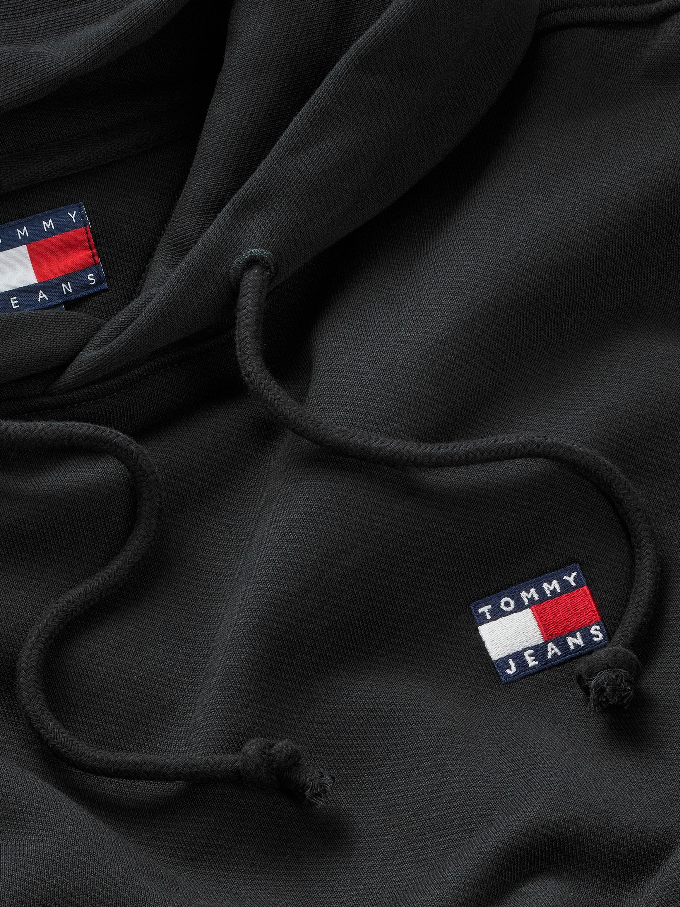 Tommy Jeans Hoodie »TJM REG BADGE HOODIE EXT«, Mit Rundhalsausschnitt