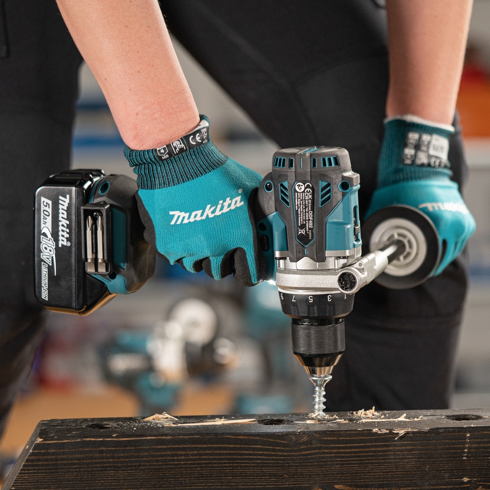 Makita Akku-Bohrschrauber »»DDF492RG3J« 18V, max. 141 Nm, Inkl. 3x 6Ah Akku und Ladegerät« extrastark, bürstenlos, für intensive Bohrungen und Verschraubungen