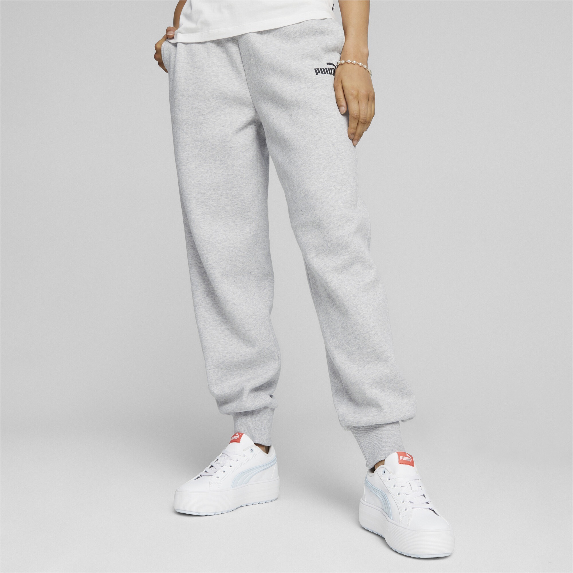 PUMA Sporthose »ESS+ Comfort Jogginghose Damen« online bestellen | BAUR