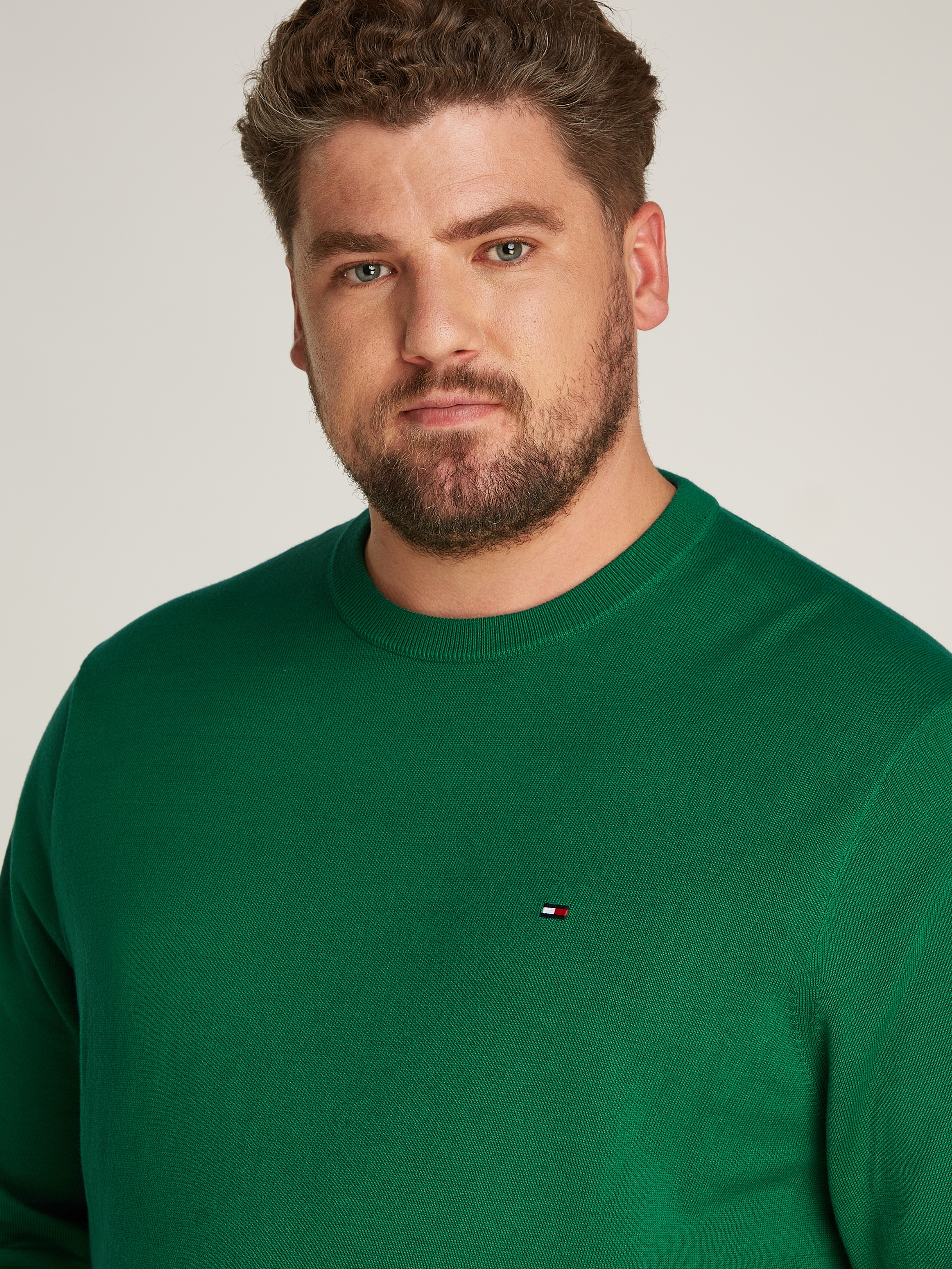 Tommy Hilfiger Big & Tall Rundhalspullover »BT-ESSENTIAL COTTON CREW NECK-B« in Großen Größen, Logostickerei