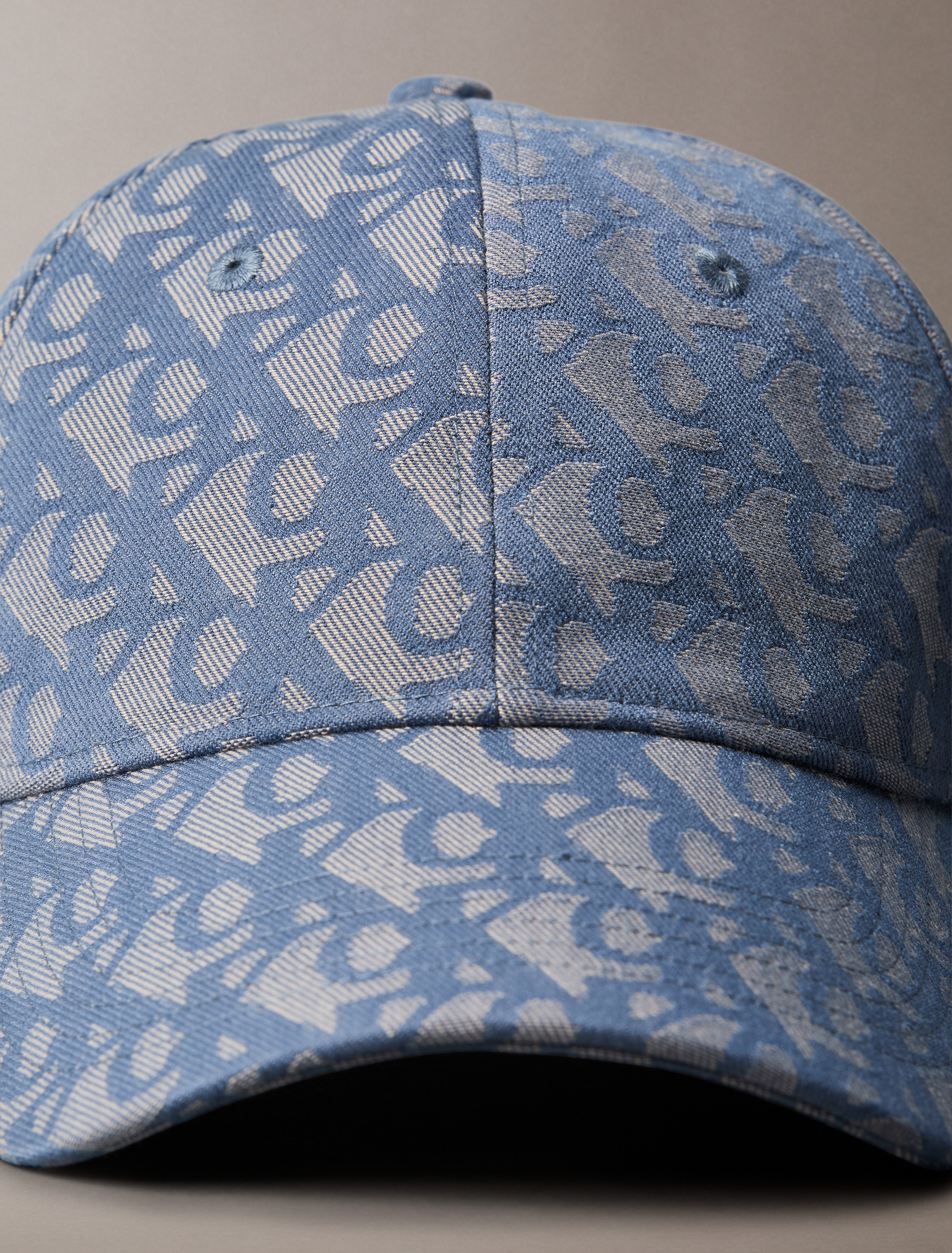 Calvin Klein Jeans Baseball Cap »LOGO JACQUARD CAP«, mit Logo-Jacquardmuster