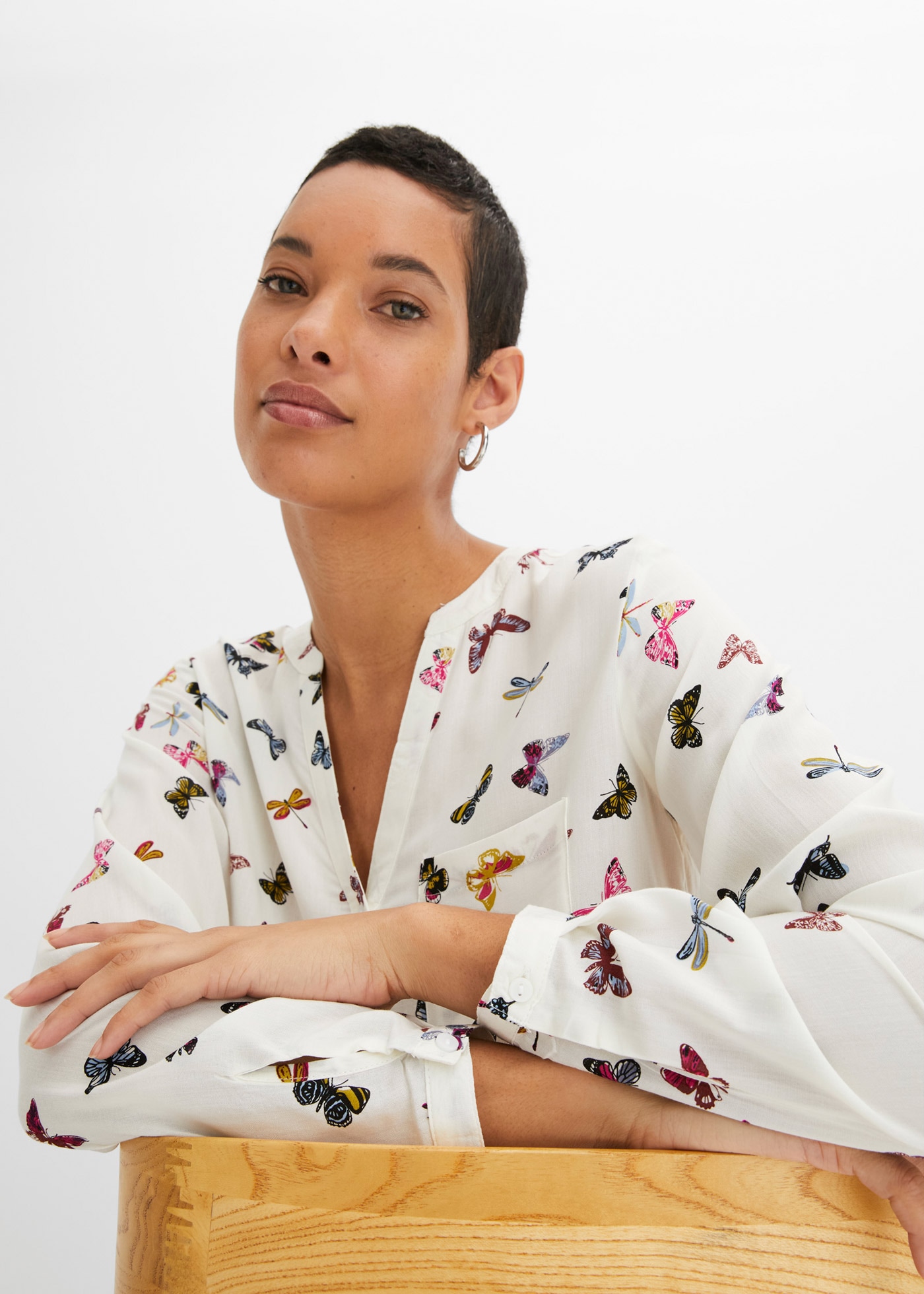 bonprix Langarmbluse »Bluse aus fließender Viskose« Bluse aus fließender Viskose