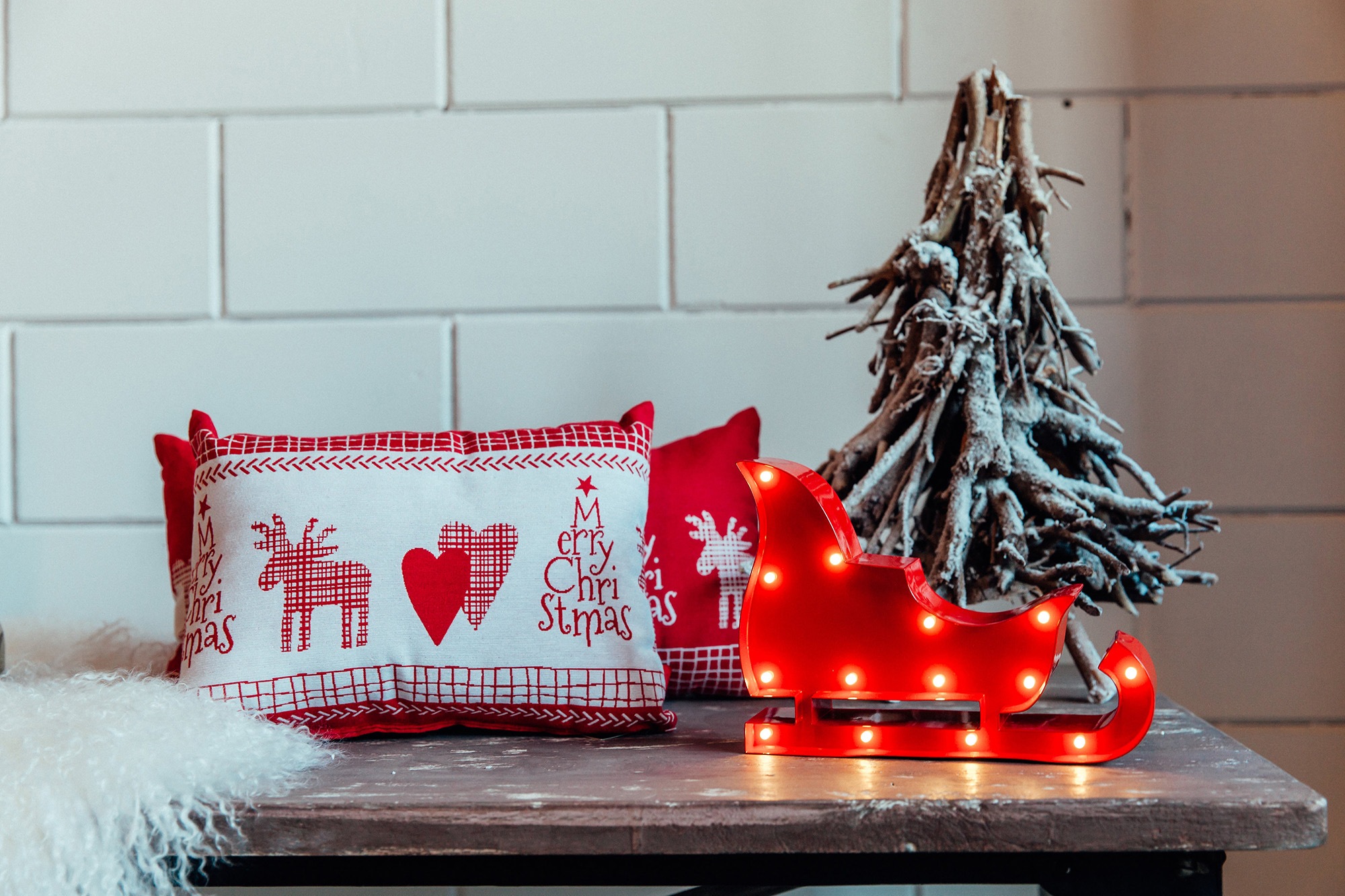 MARQUEE LIGHTS LED Dekolicht »Christmas Sled«, 14 flammig, Leuchtmittel LED-Modul | LED fest integriert, Wandlampe, Tischlampe Weihnachtsschlitten 14 Leuchtmittel - 23x17 cm