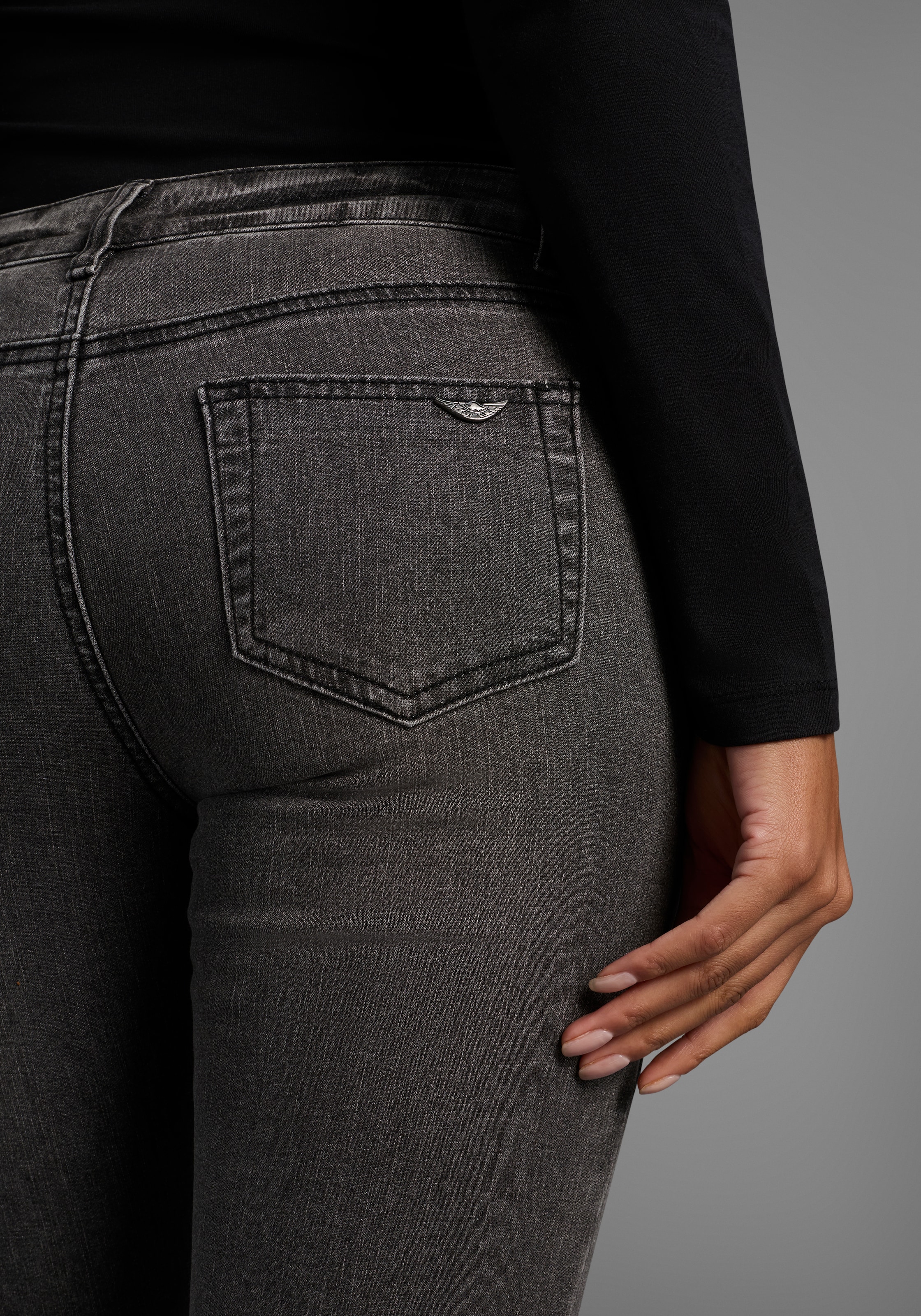 Arizona Skinny-fit-Jeans »mit Keileinsätzen«, extra-enger Beinschnitt, niedrige Leibhöhe