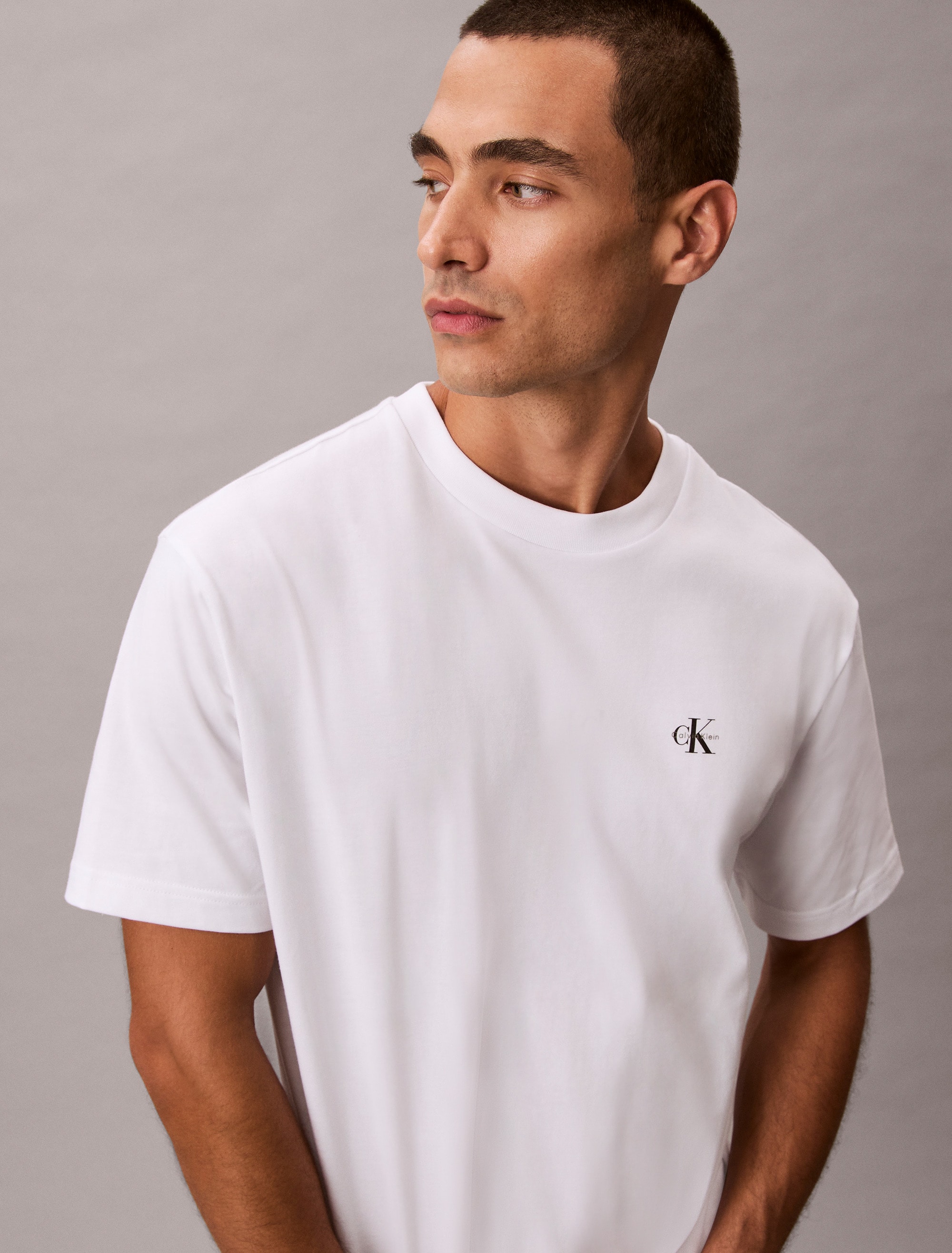 Calvin Klein Jeans T-Shirt »2 PACK UNISEX TEE« Packung, 2er-Pack,  mit Rundhalsausschnitt