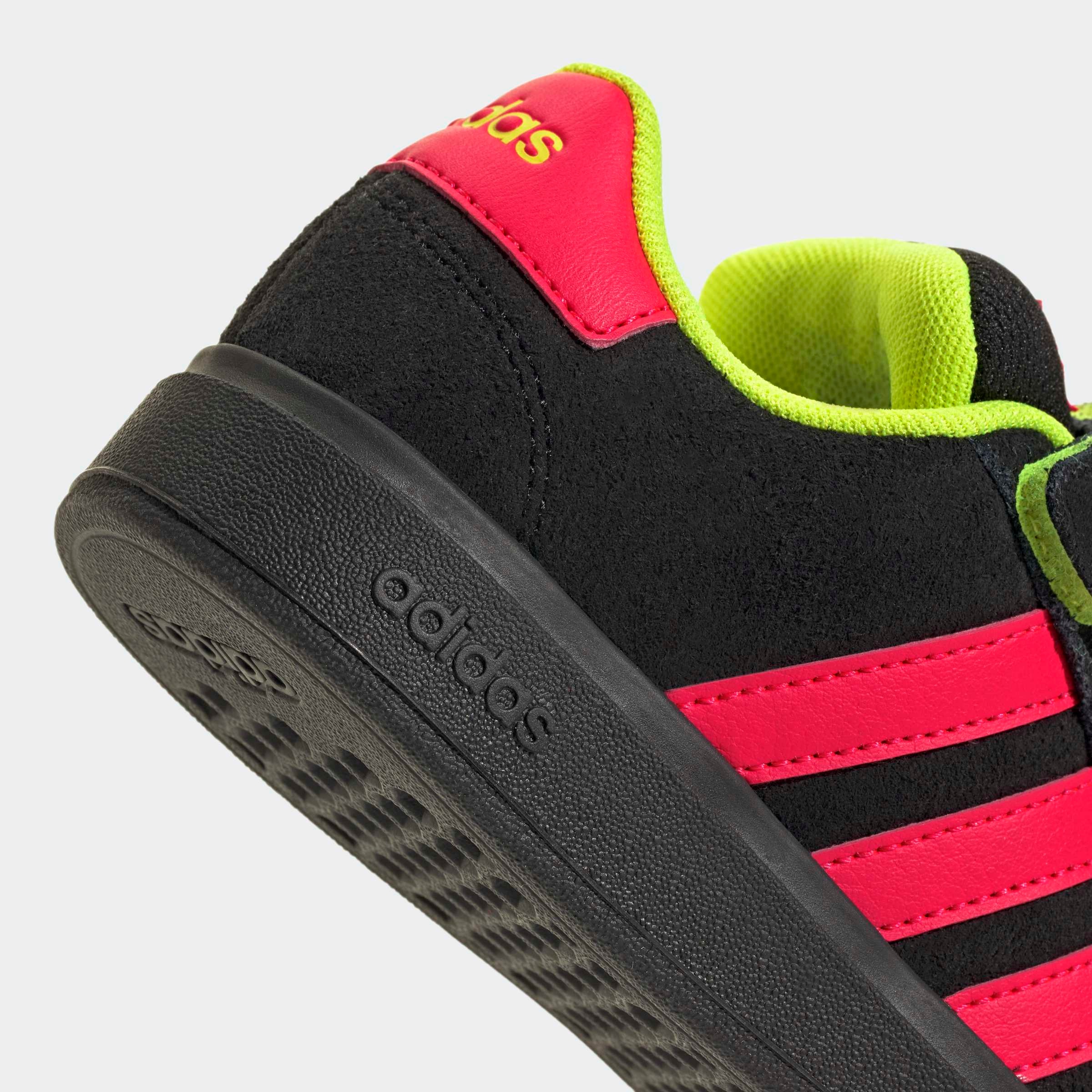 adidas Sportswear Sneaker »GRAND COURT 00S KIDS«  Design auf den Spuren des adidas Campus 00, für Kinder & Jugendliche