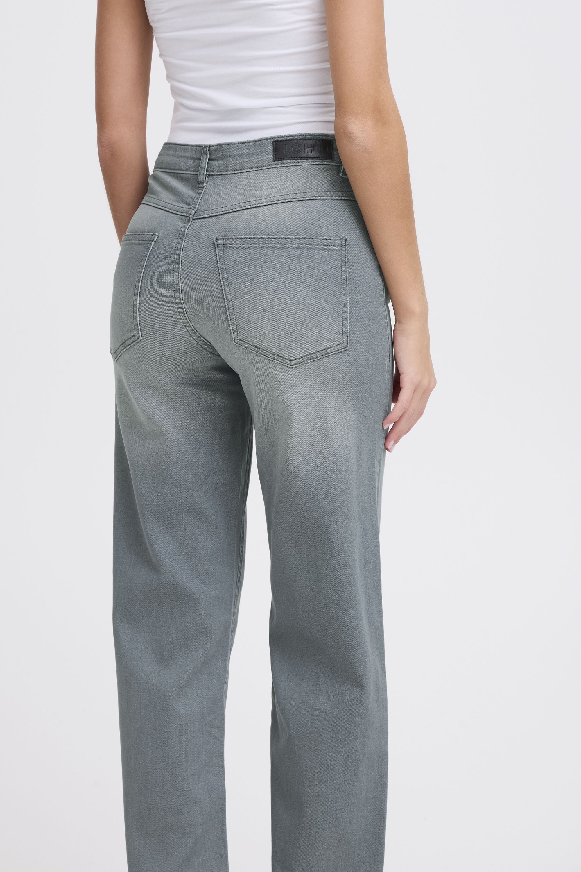 Ichi Bequeme Jeans »Bequeme Jeans IHTWIGGY STRAIGHT«