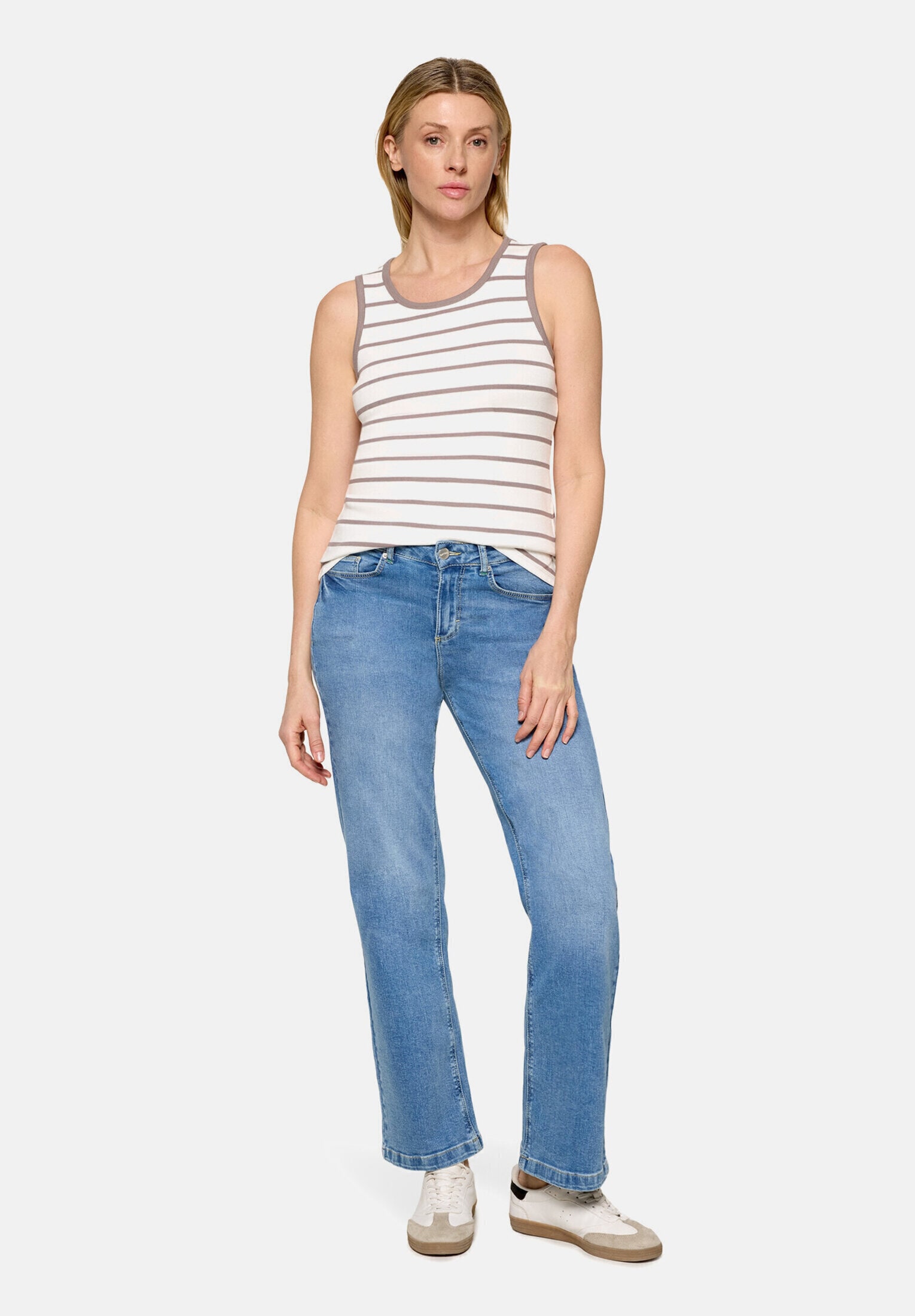 Cartoon T-Shirt "Damen mit Rundhalsausschnitt" 1