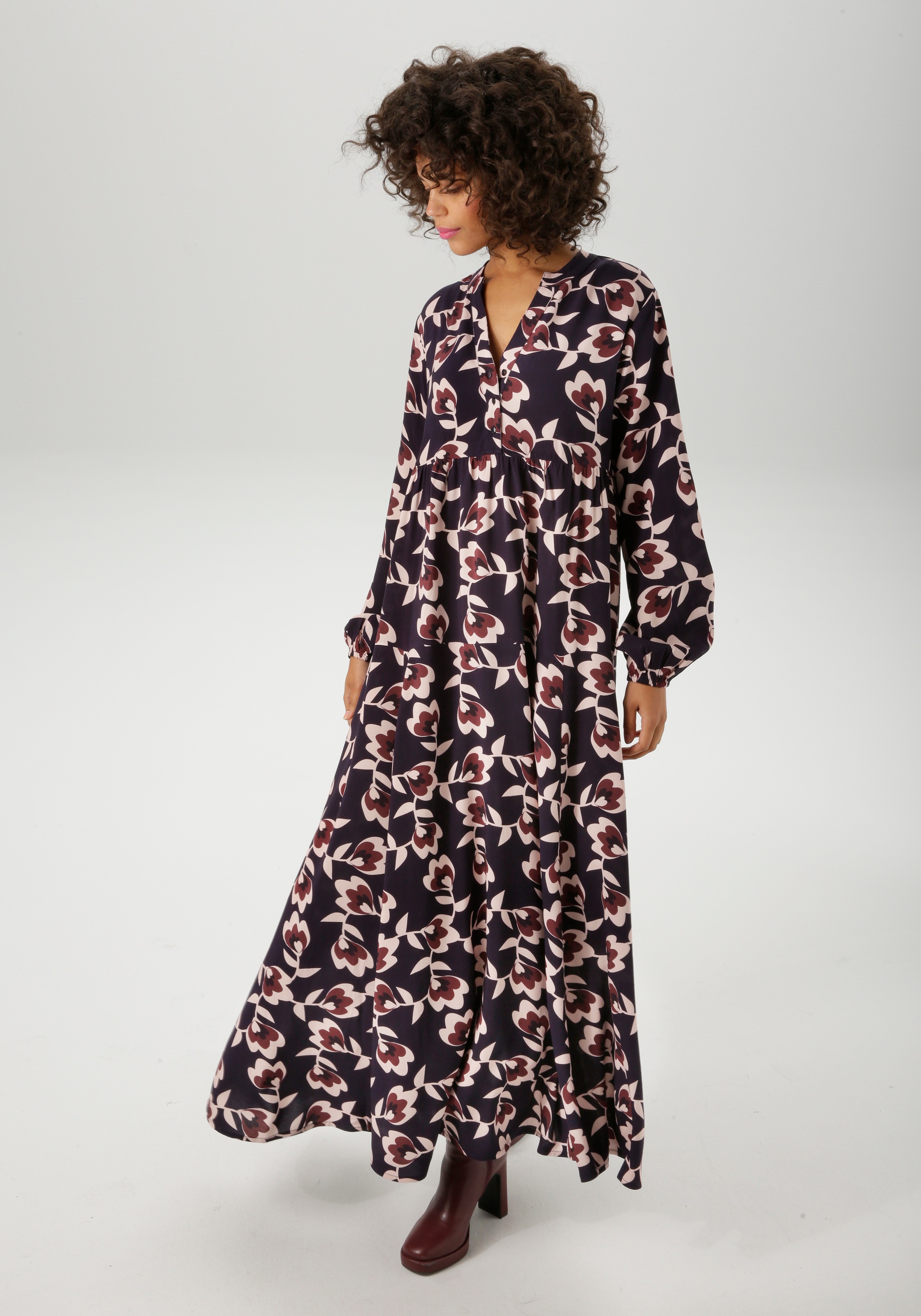 Aniston CASUAL Maxikleid mit grafischen Blumen bedruckt- jedes Teil ein Uni günstig online kaufen
