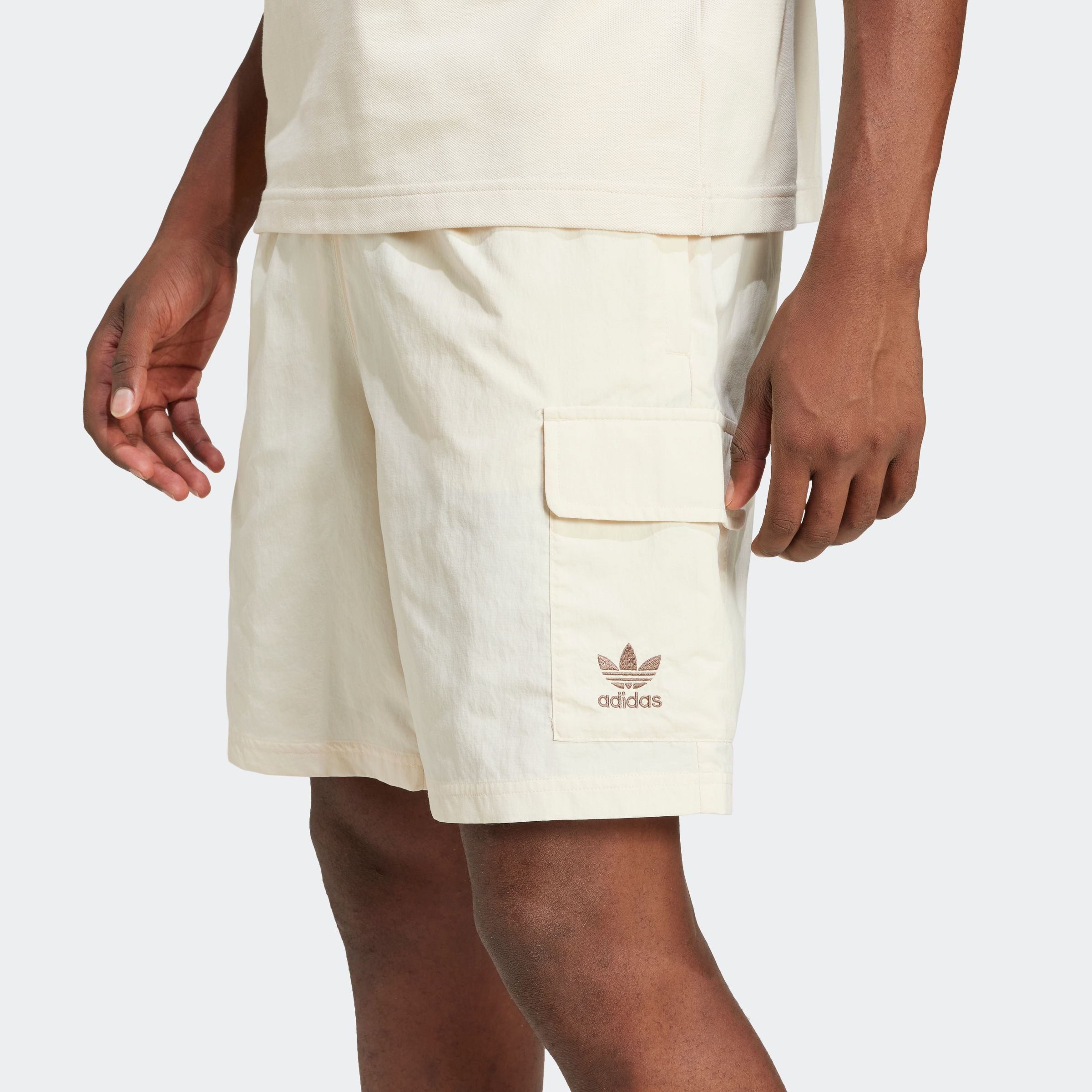adidas Originals Shorts »ESS WVN SHORTS«, (1 tlg.)