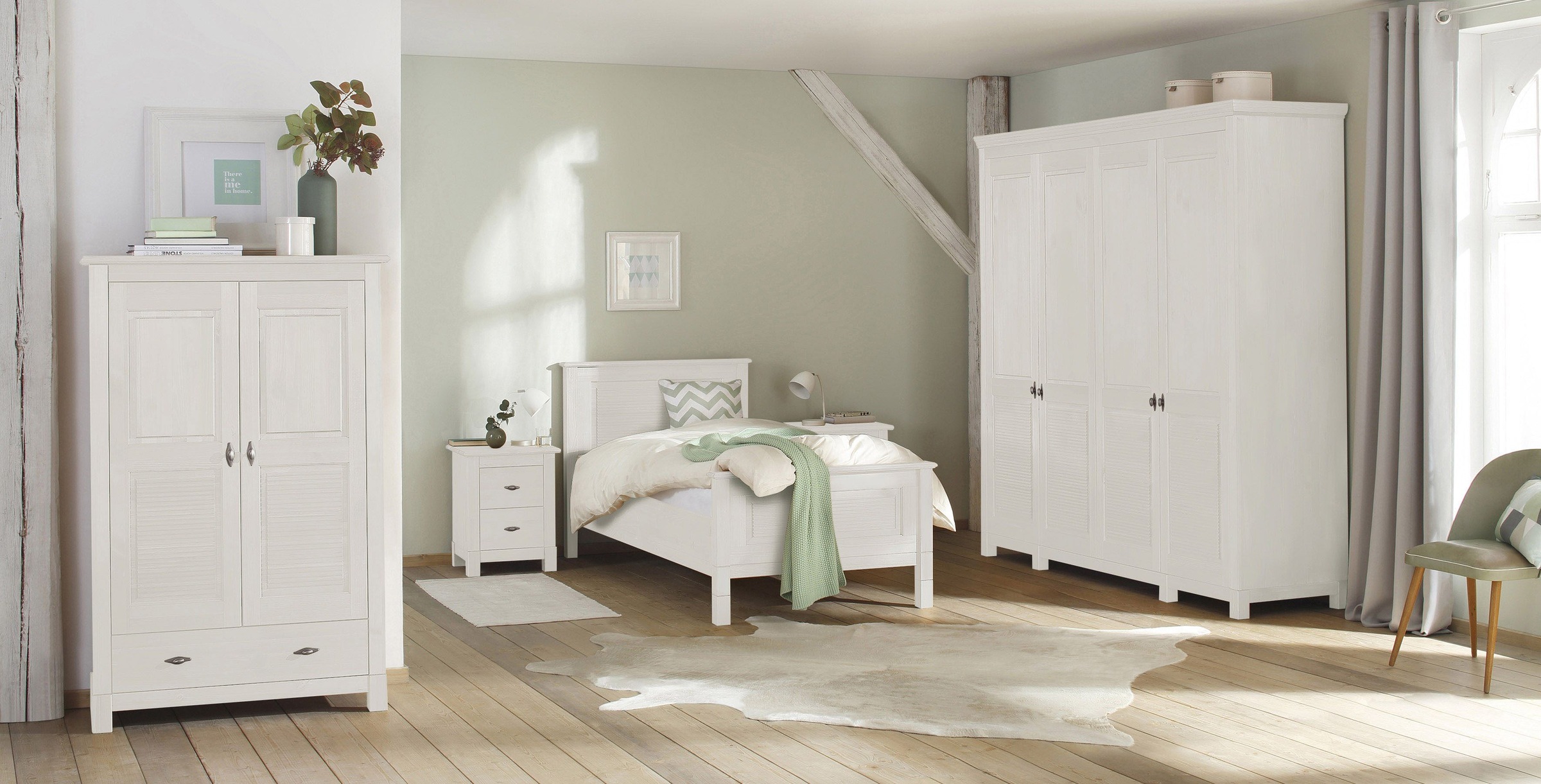 Home affaire Wäscheschrank "Rauna", (B/H/T ca. 96/155/38 cm), aus massiver günstig online kaufen