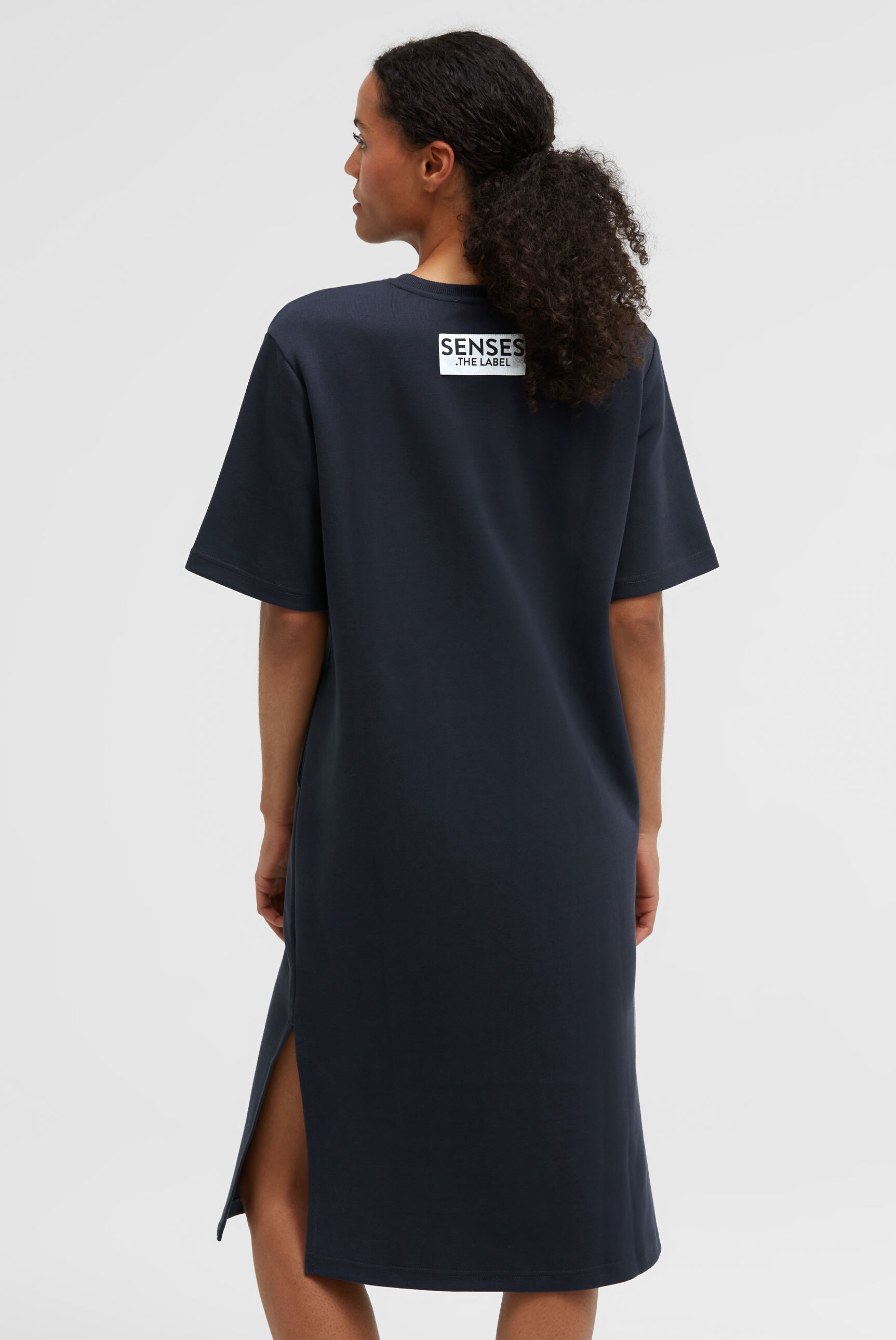 SENSES.THE LABEL Sommerkleid Ohne Taschen mit Seitenschlitze